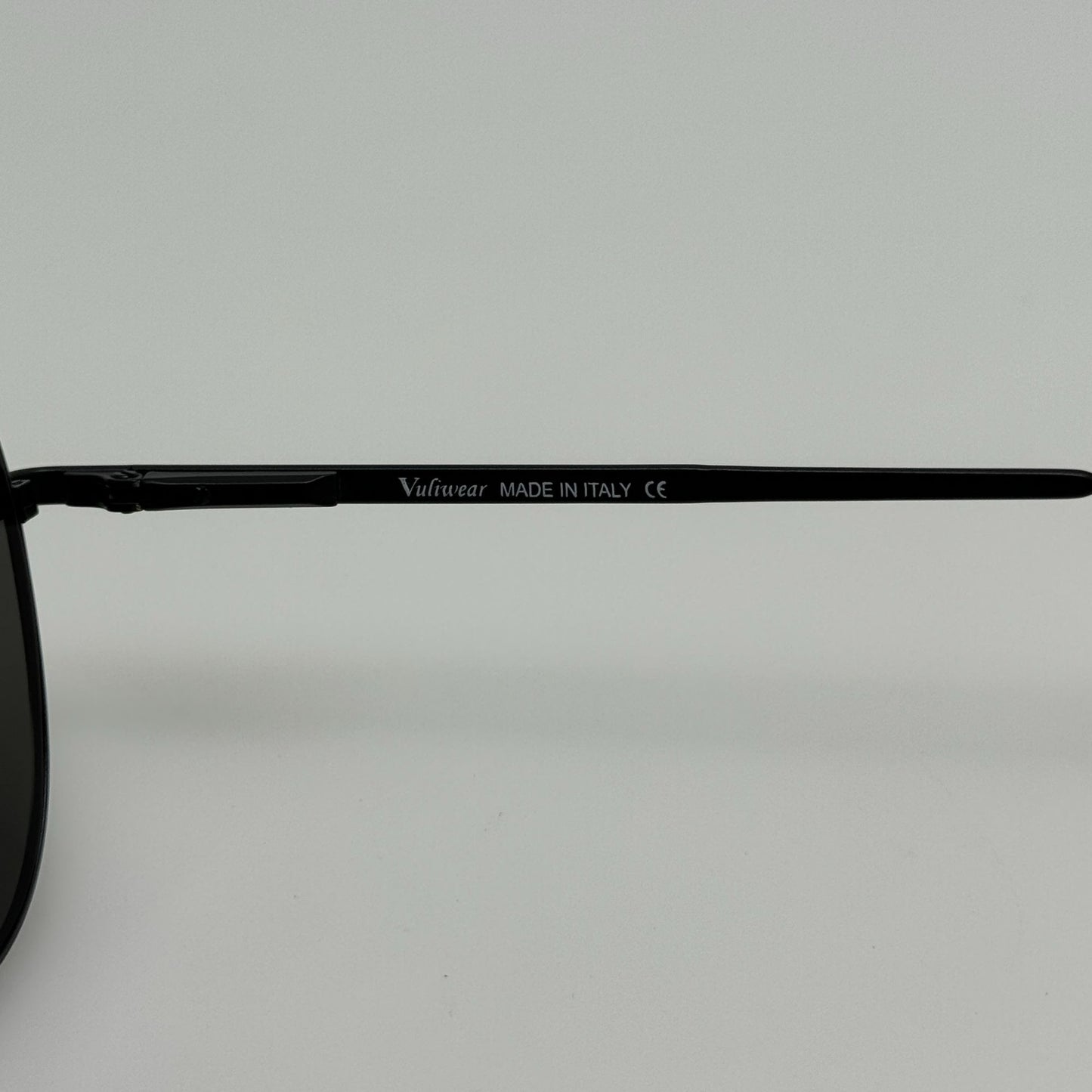 Vuliwear Sunglasses BLKNBLU Mod 306 Col 042 Polarized W/ Case