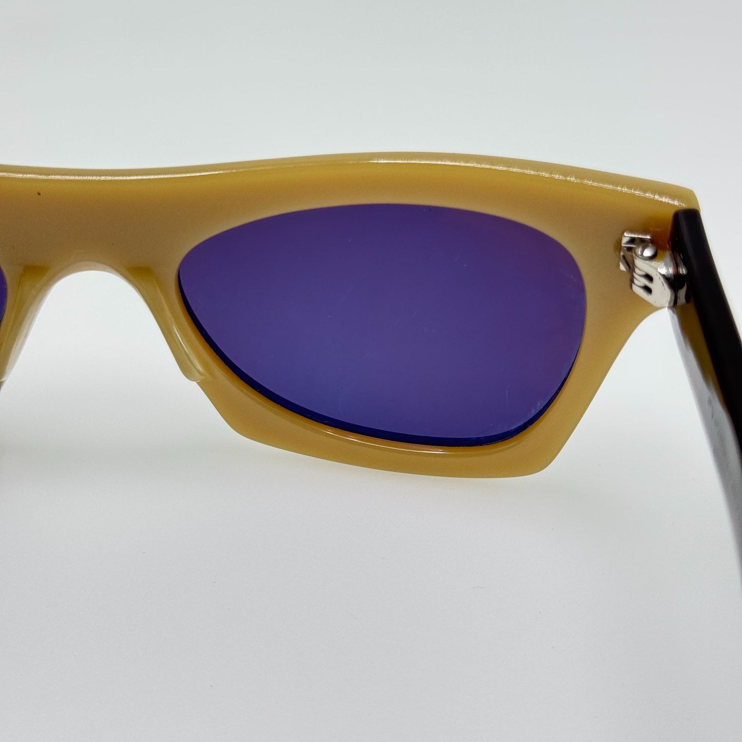 Eyemusement Zee Hrn/Tort Sunglasses 52-19-145
