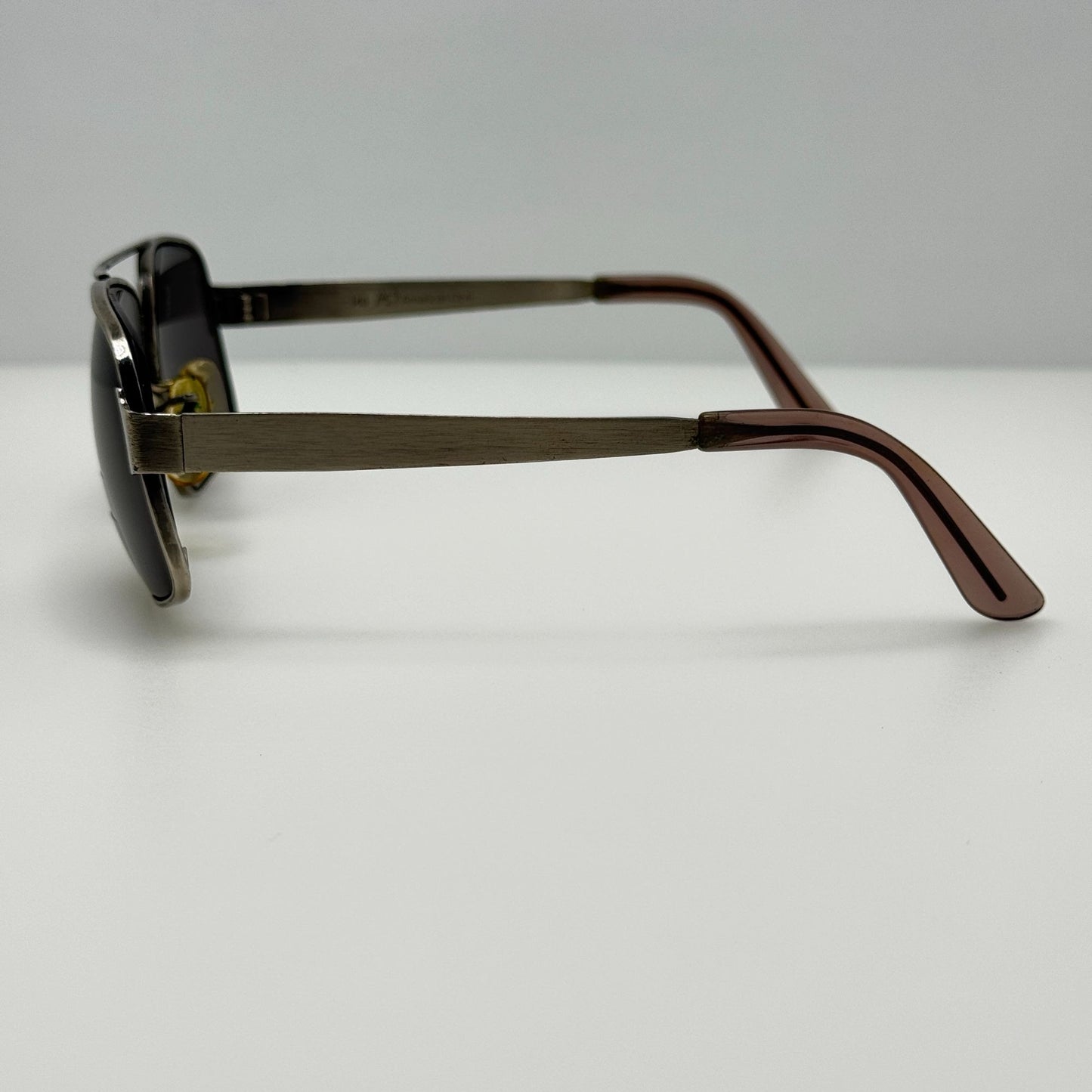 American Optical AO581 Eyeglasses Eye Glasses Frames 57-18-140