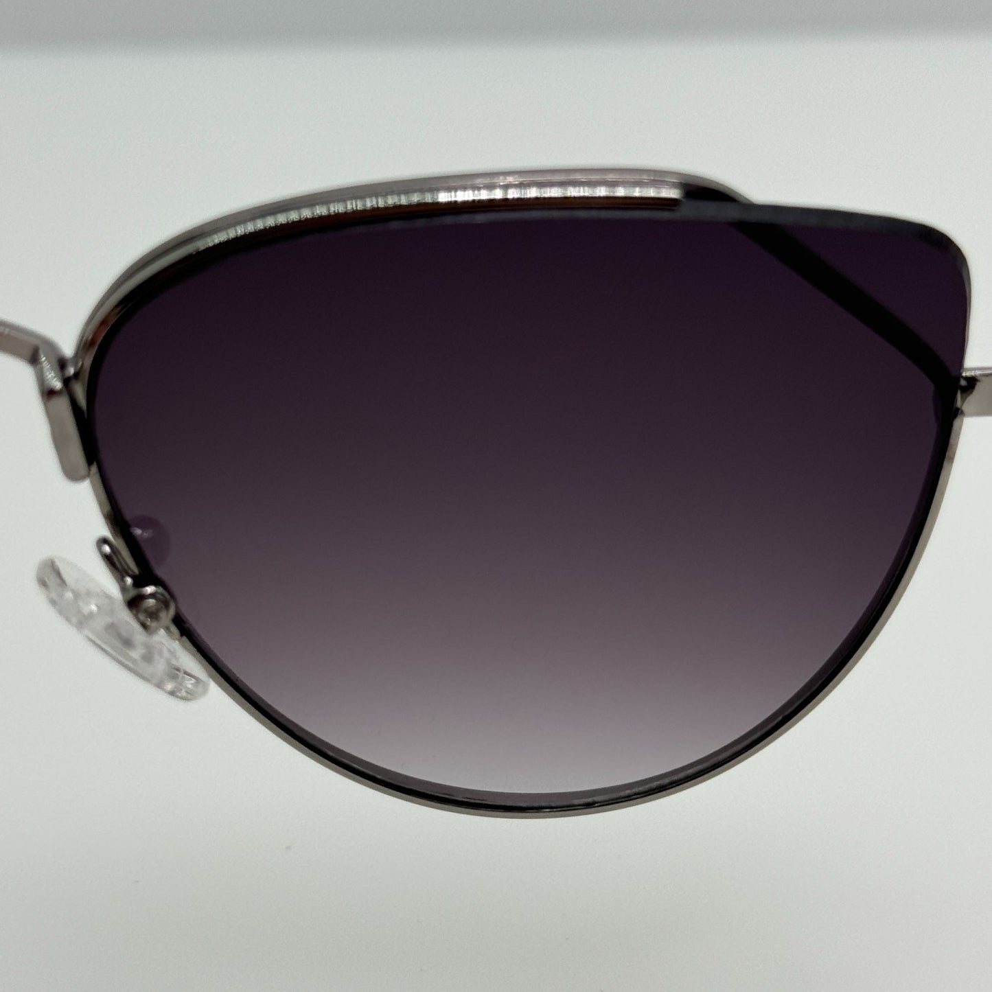 BCBGMAXAZRIA Sunglasses BAK4040F 060 BCBG 55-19-145