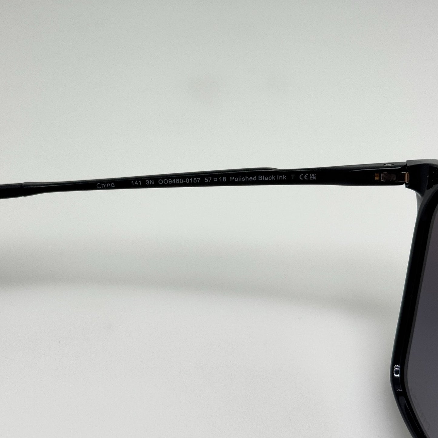 Oakley Sunglasses OO9480-0157 Sielo SQ Black 57-18-141