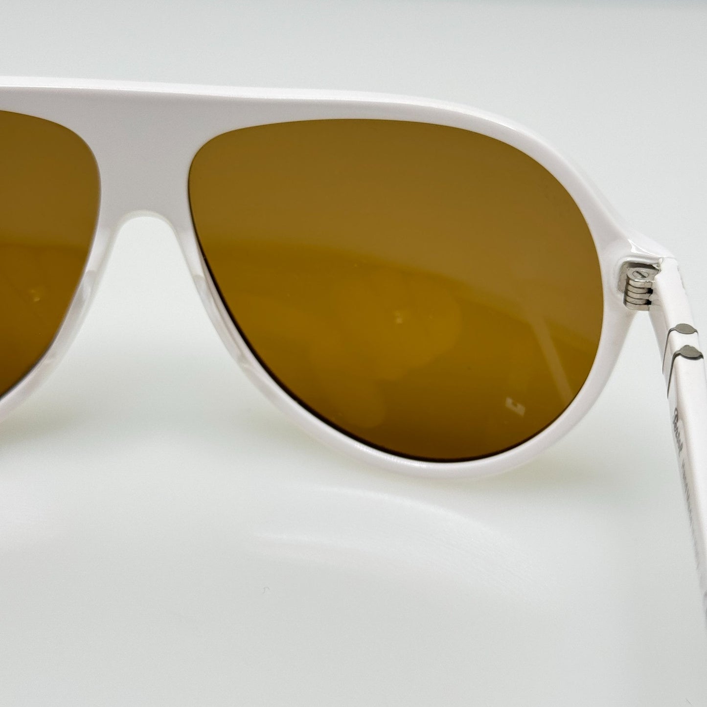 Persol Sunglasses 2929-S 132/33 White Italy 62-11-140