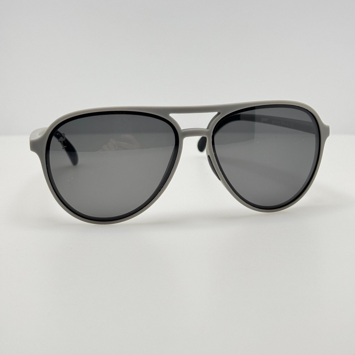 Goodr Sunglasses Clubhouse Closeout 2J2 Grey Gray W/ Bag