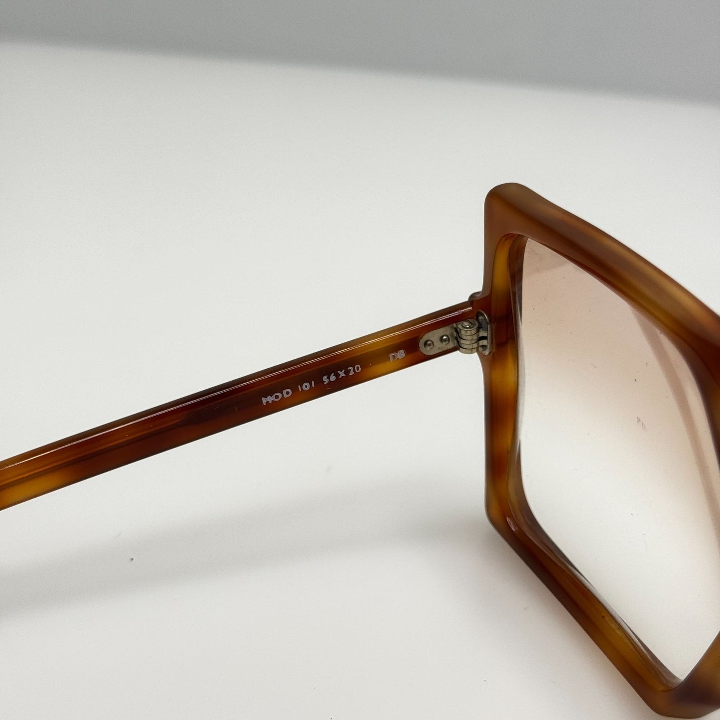 Anglo American Optical Mod 1O1 D8 Eyeglasses Eye Glasses Frames England 56-20