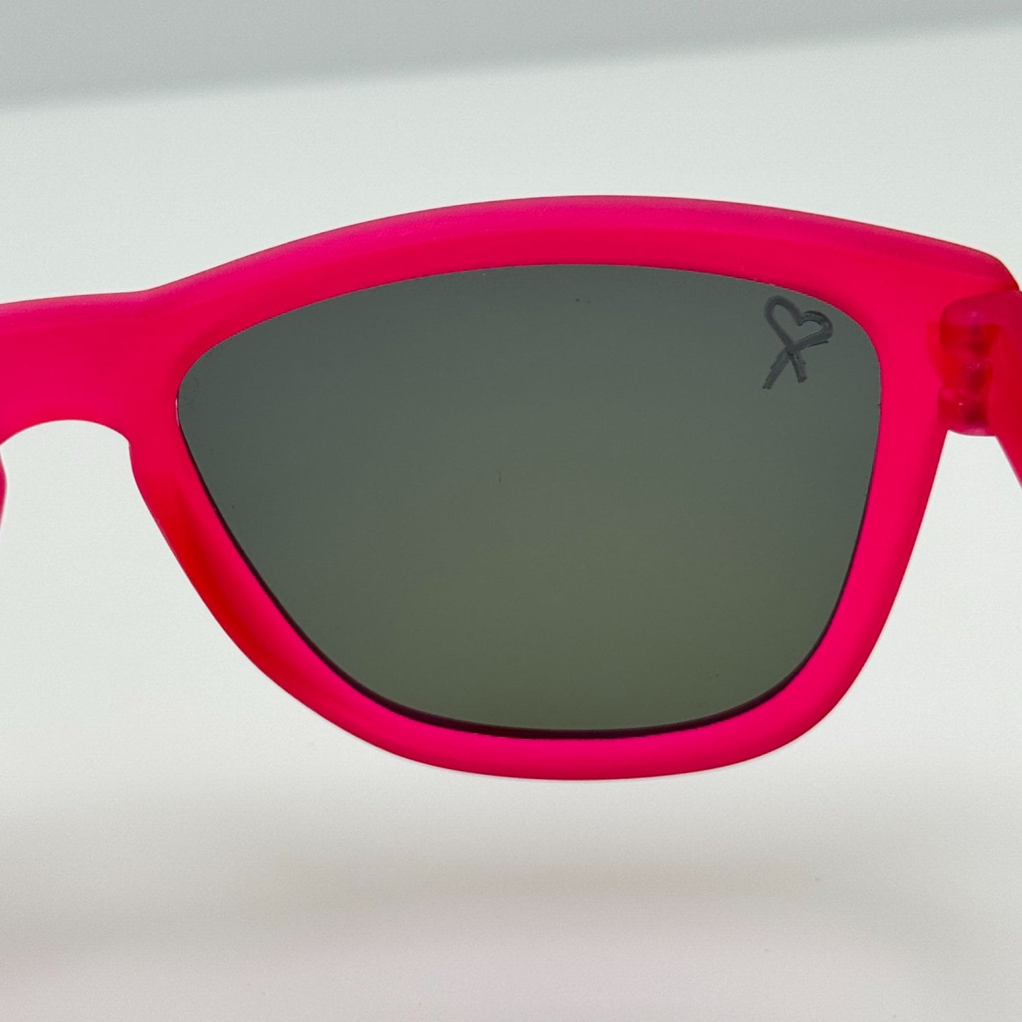 Goodr Sunglasses GGRX Compete For A Cure W/ Bag And Box