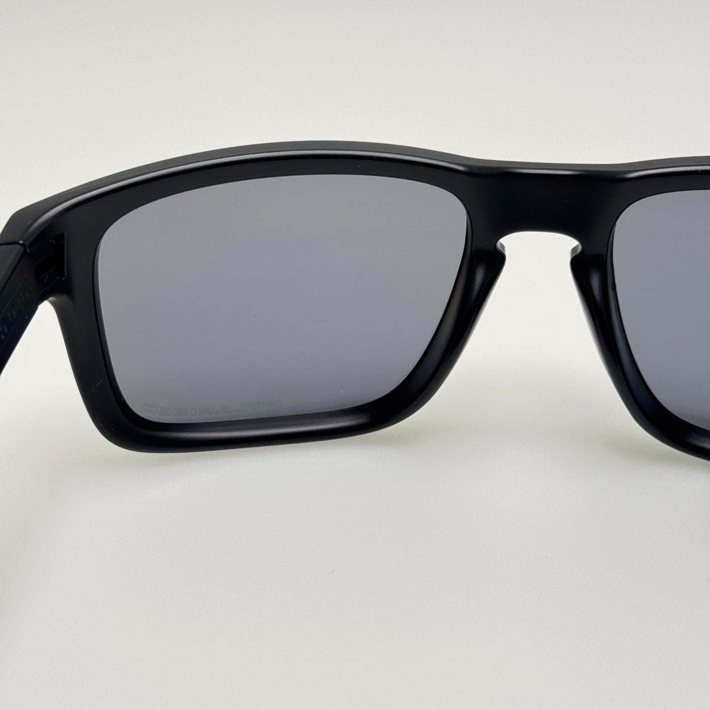 Oakley Sunglasses OO9102-50 Holbrook Black Polarized 55-18-137