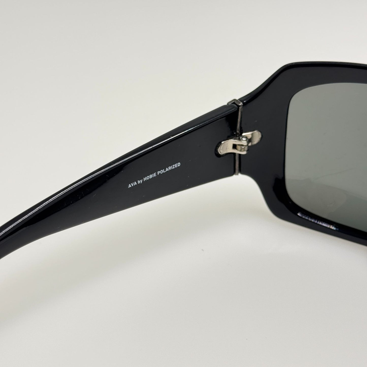 Hobie Sunglasses Ava Black Motion Collection 61-14-125