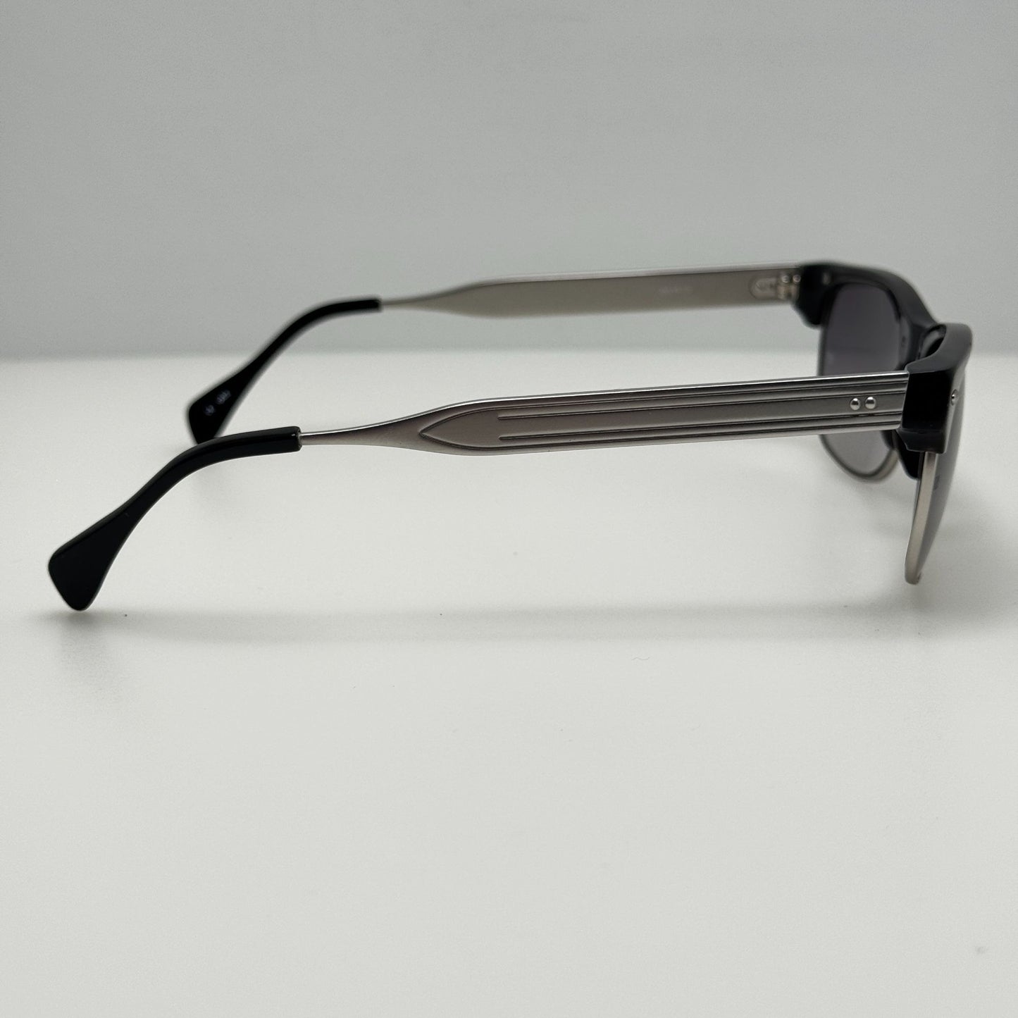 Linda Farrow Sunglasses Luxe LFL/9/3 Japan 54-18-145