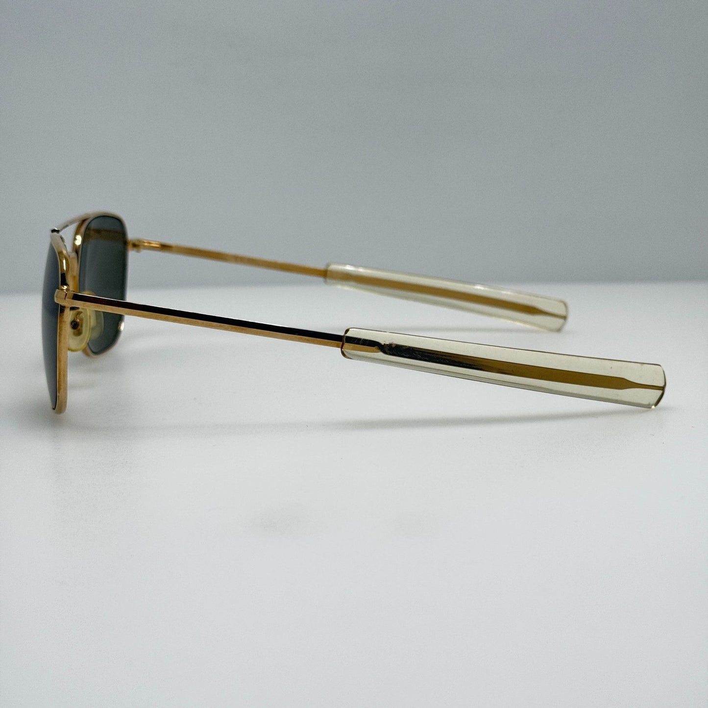 American Optical Sunglasses Pilot Gold  5 1/2 AO USA MIL-S-25948 W/ Case