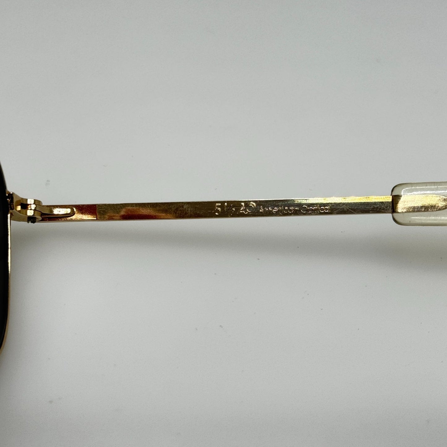 American Optical Sunglasses Pilot Gold  5 1/2 AO USA MIL-S-25948 W/ Case