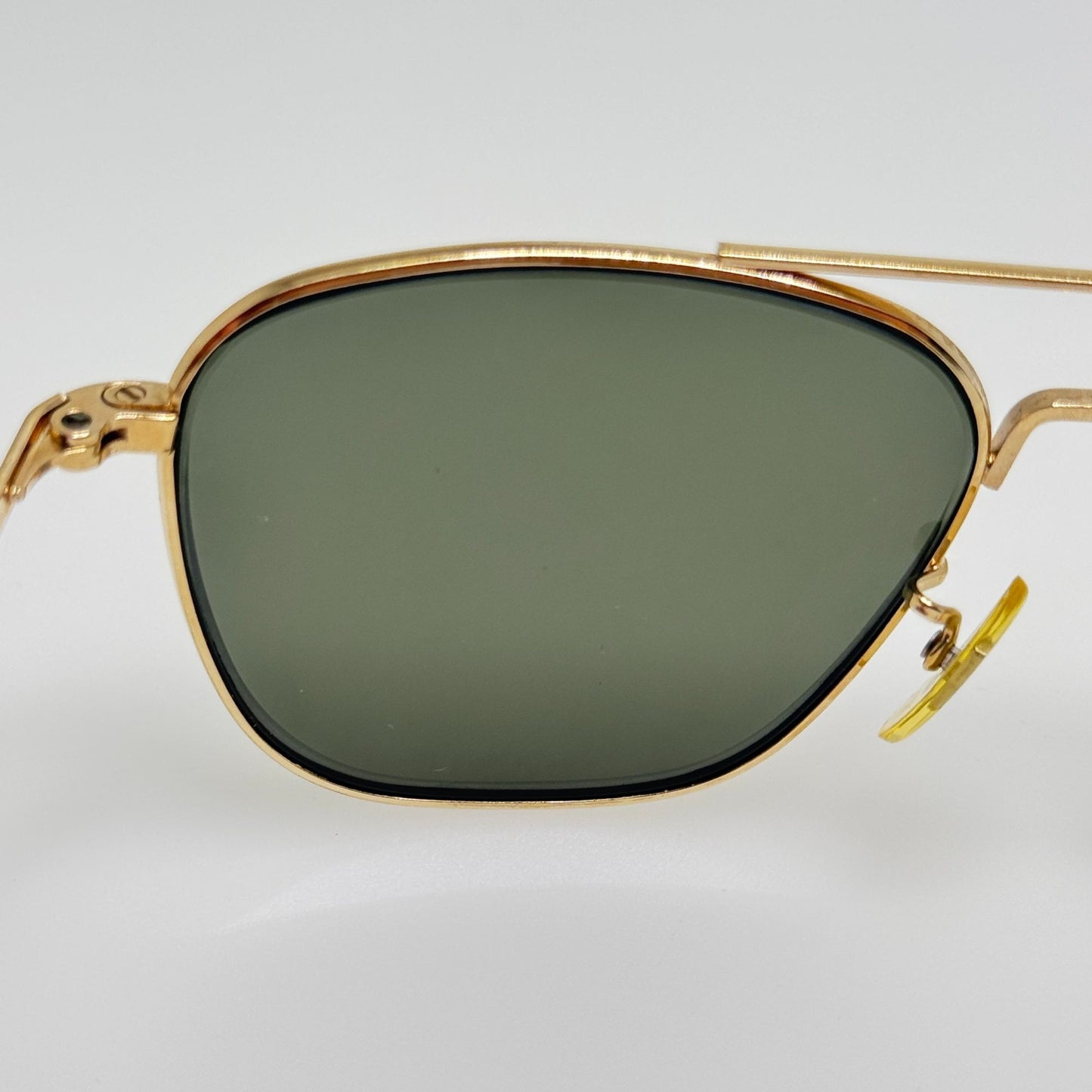 American Optical Sunglasses Pilot Gold  5 1/2 AO USA MIL-S-25948 W/ Case