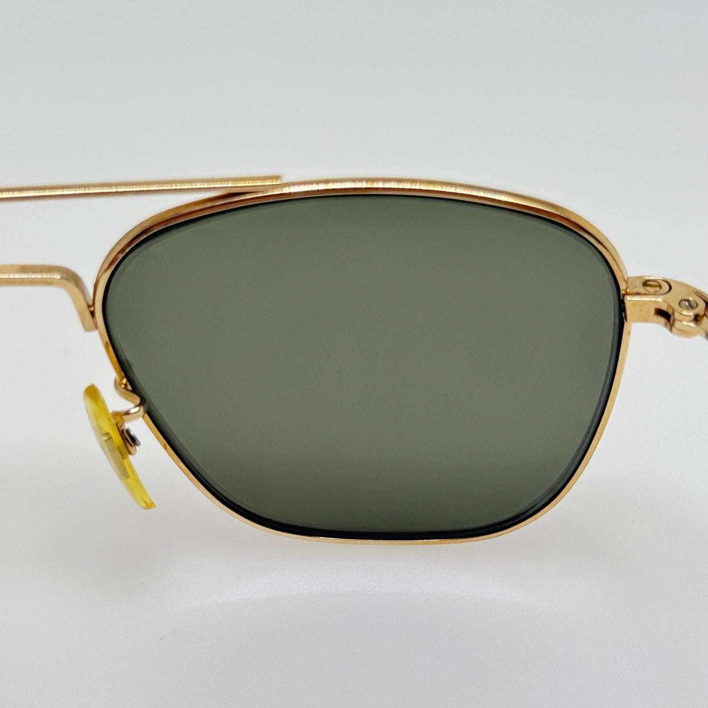 American Optical Sunglasses Pilot Gold  5 1/2 AO USA MIL-S-25948 W/ Case