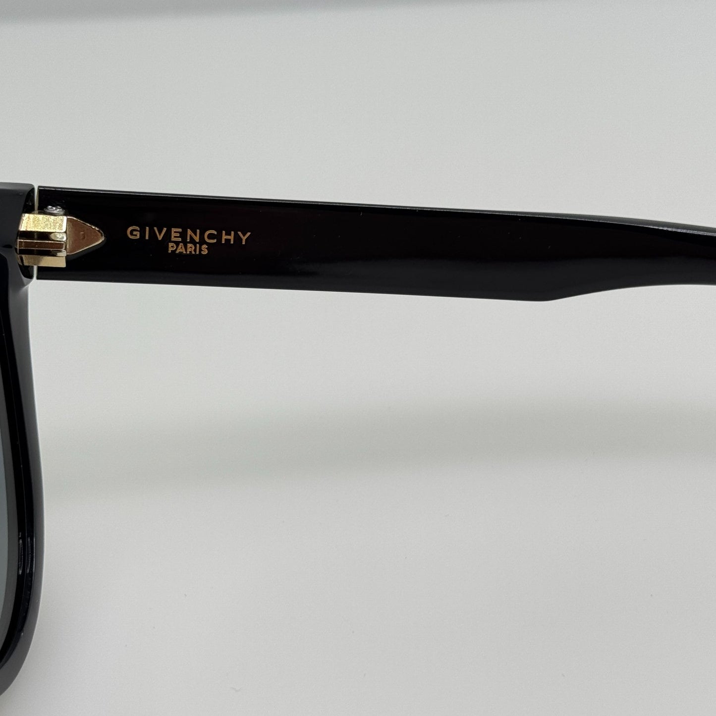 Givenchy Paris Sunglasses GV 7009/S Q0LHD Italy Black 55-17-145