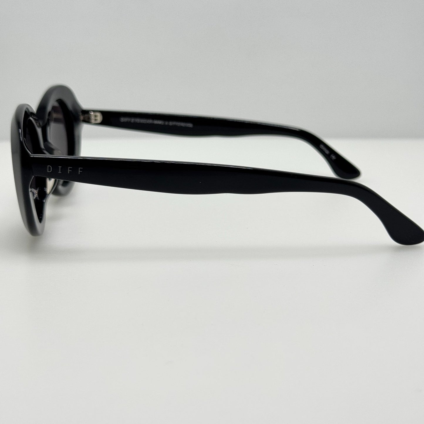 Diff Sunglasses Olivia BK-GR77 Black 50-20-145