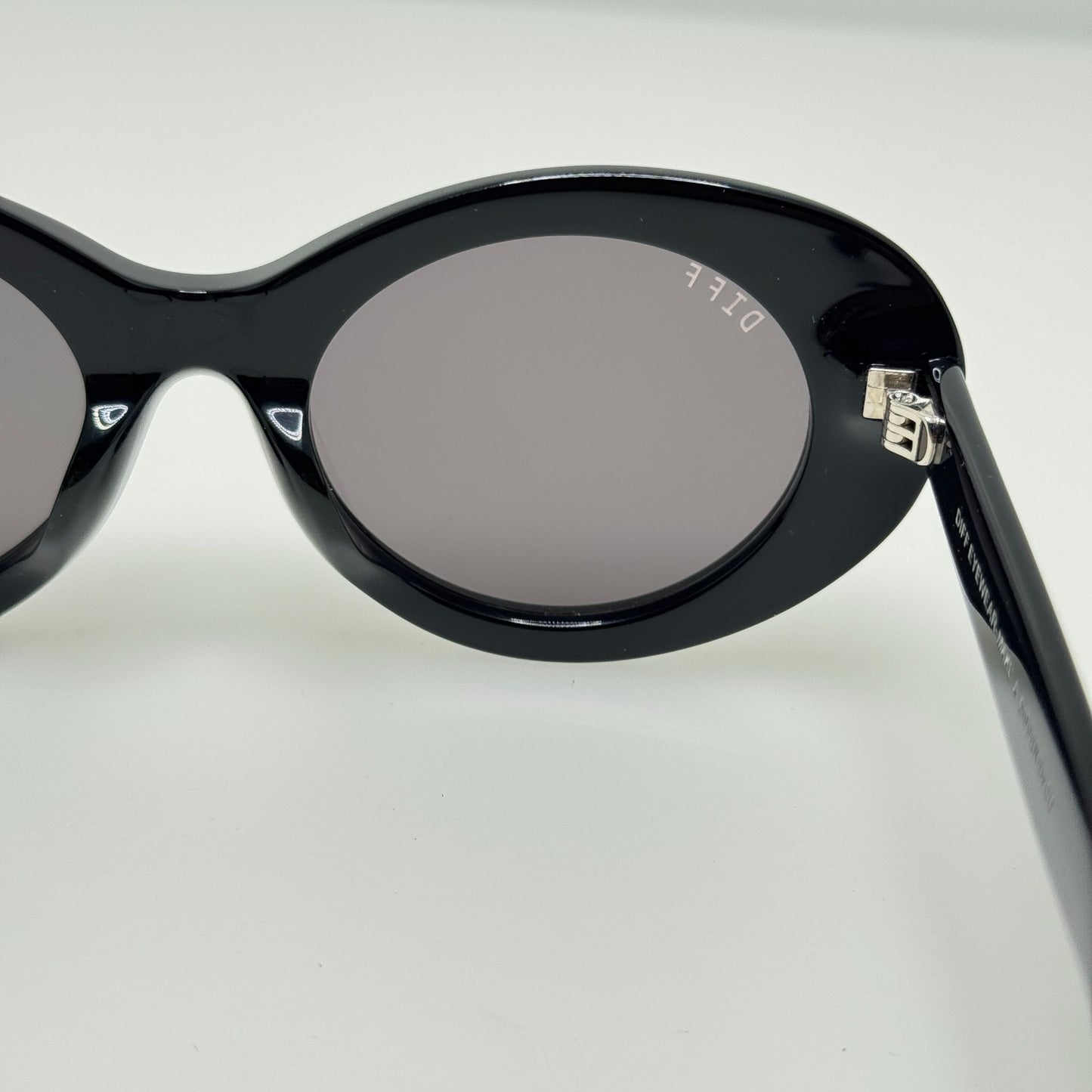 Diff Sunglasses Olivia BK-GR77 Black 50-20-145