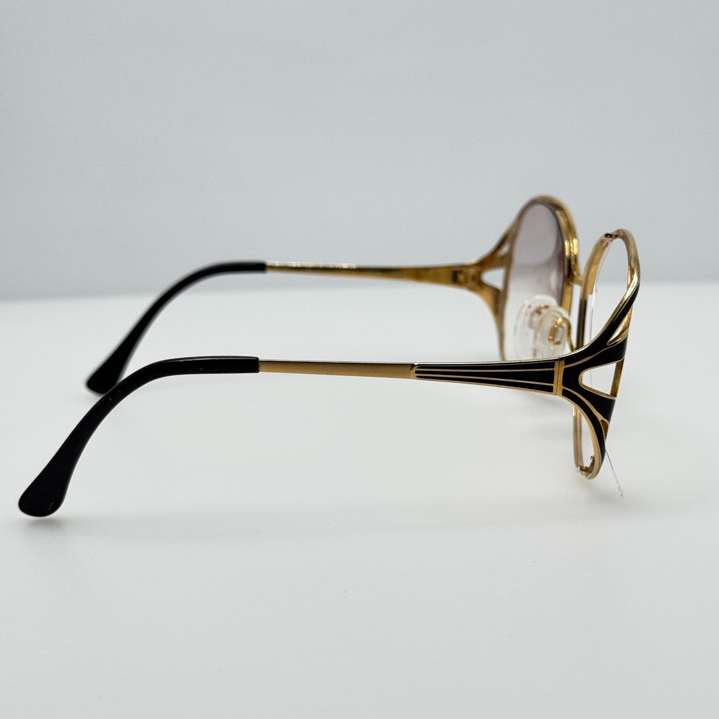Tura Eyeglasses Eye Glasses Frames 825 EBO HGP Gold Black Japan 56-18-136