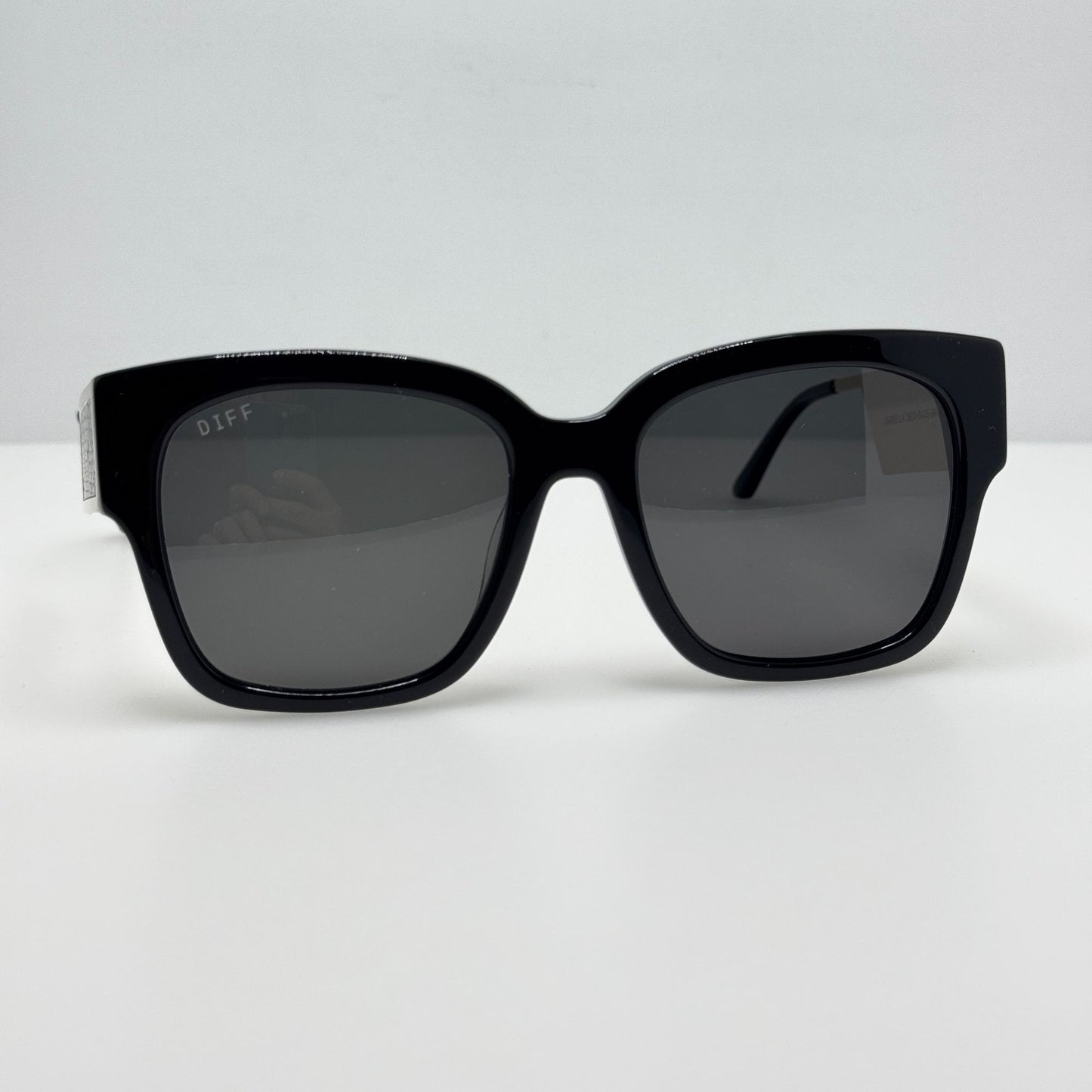 Diff Sunglasses Isabella DE01-0420-BKGRP Polarized Black