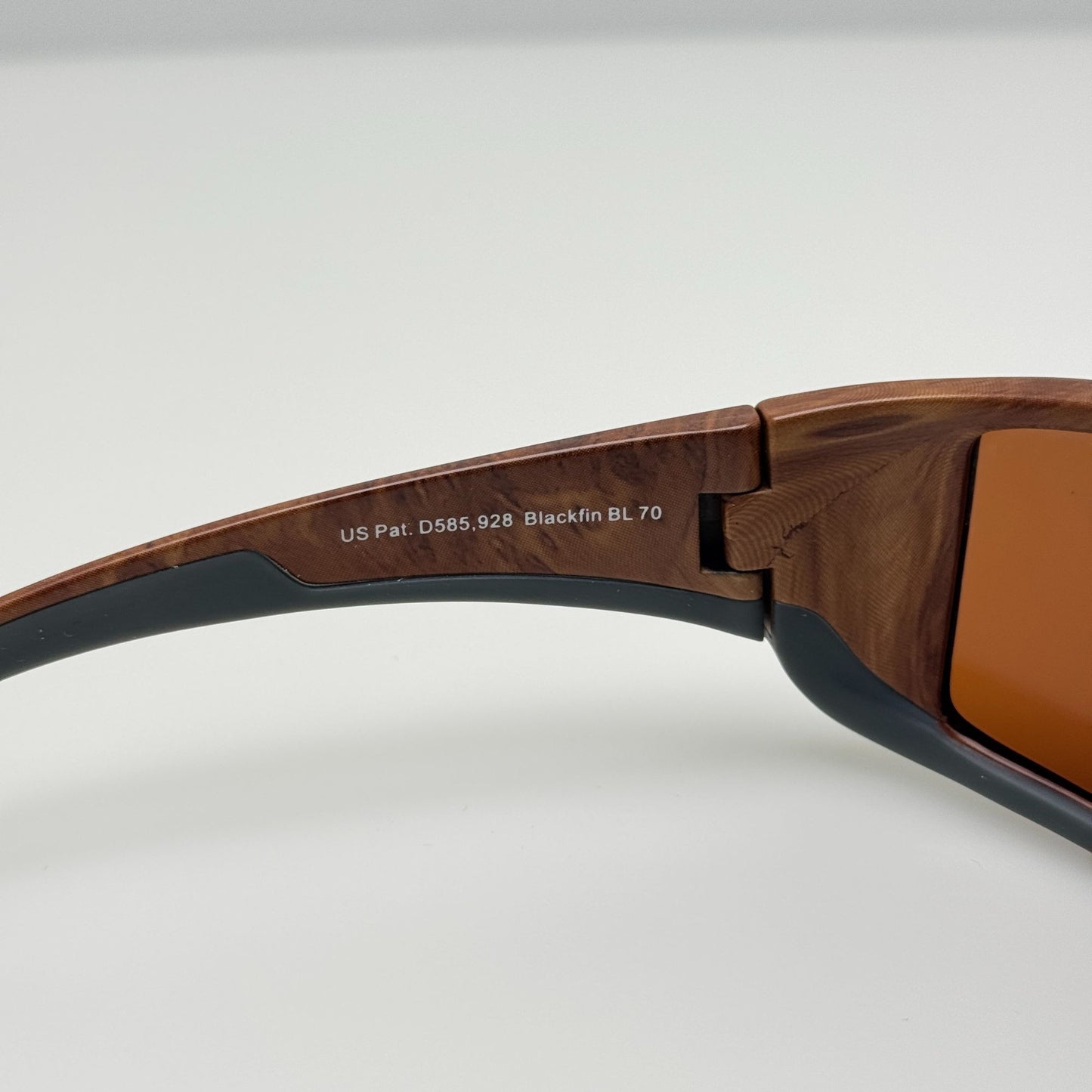 Costa Del Mar Sunglasses Blackfin BL70 Polarized 580