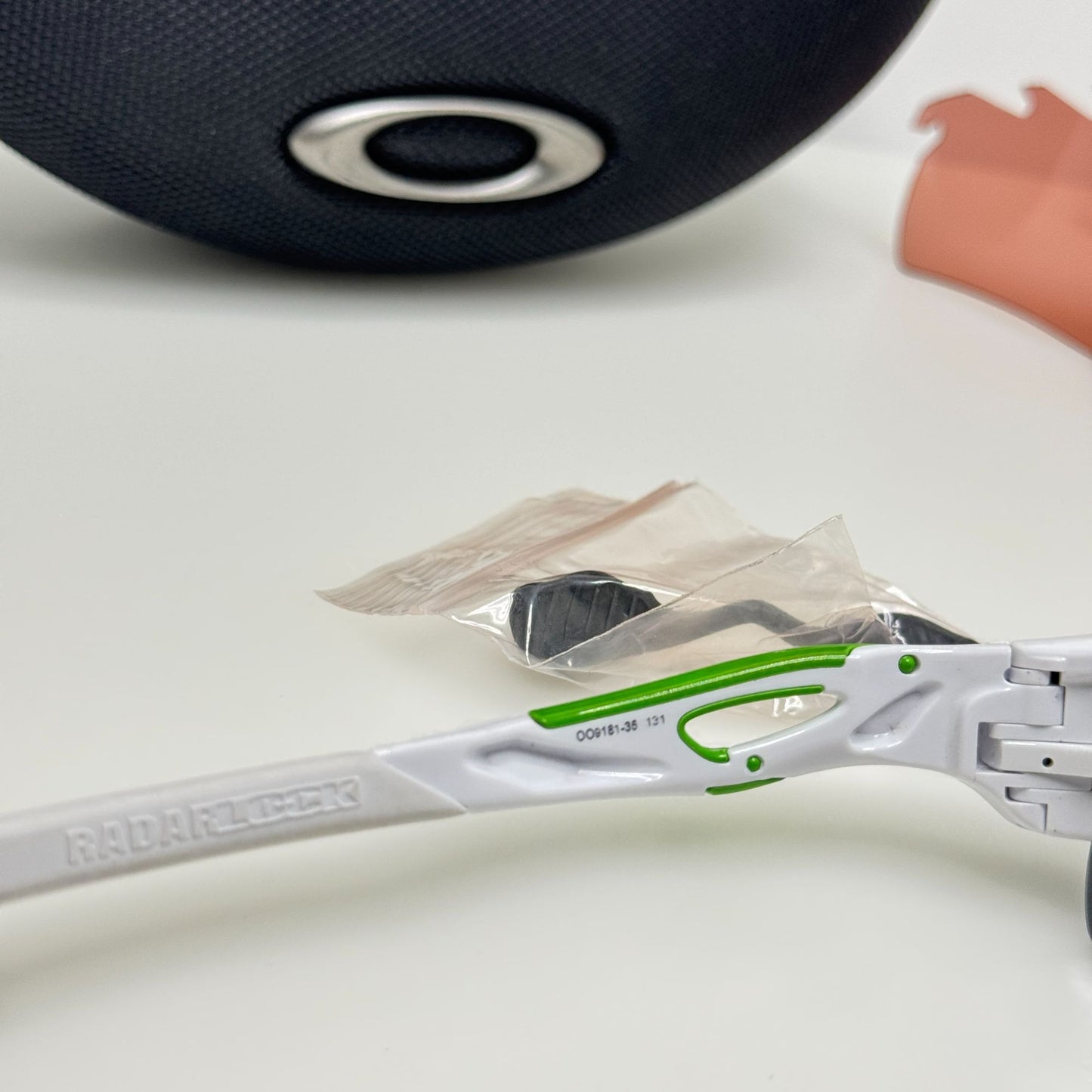 Oakley Sunglasses OO9181-35 Radar Lock Mark Cavendish W/ Case