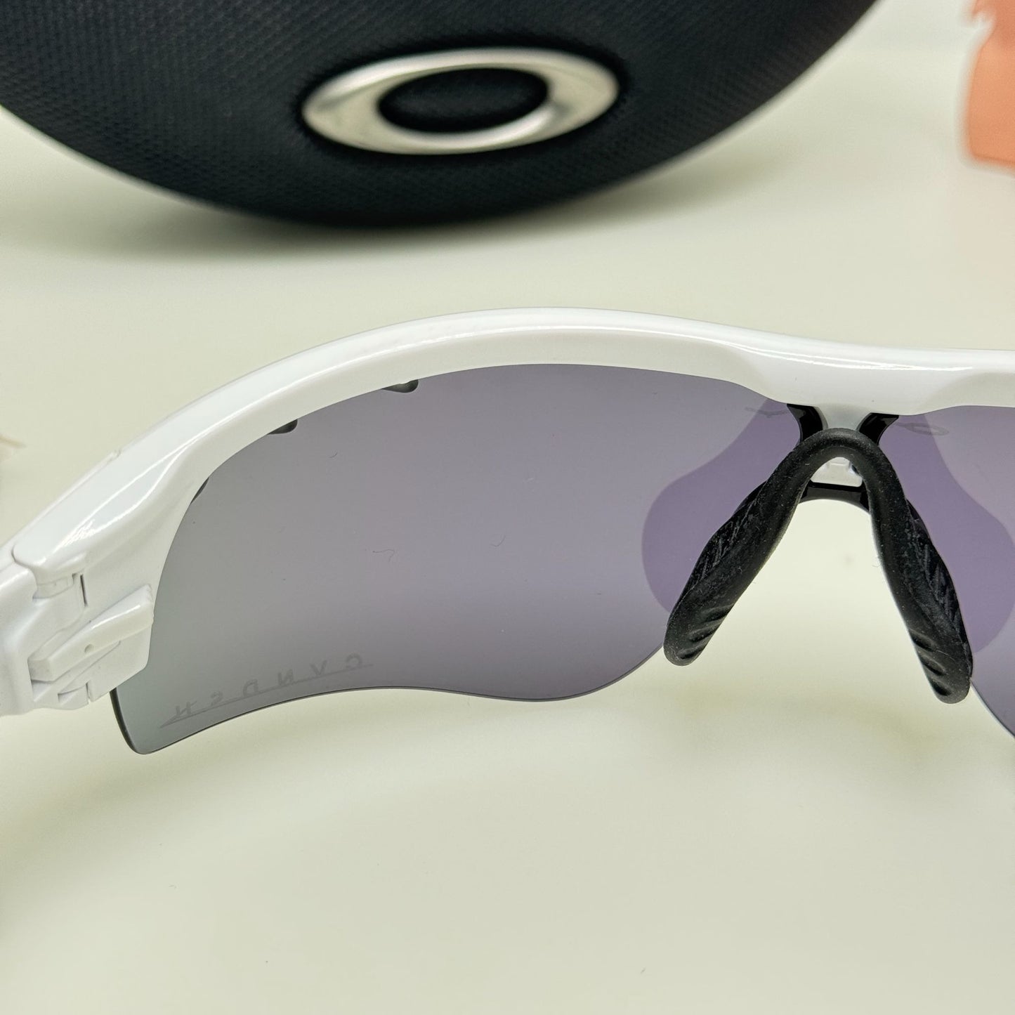 Oakley Sunglasses OO9181-35 Radar Lock Mark Cavendish W/ Case