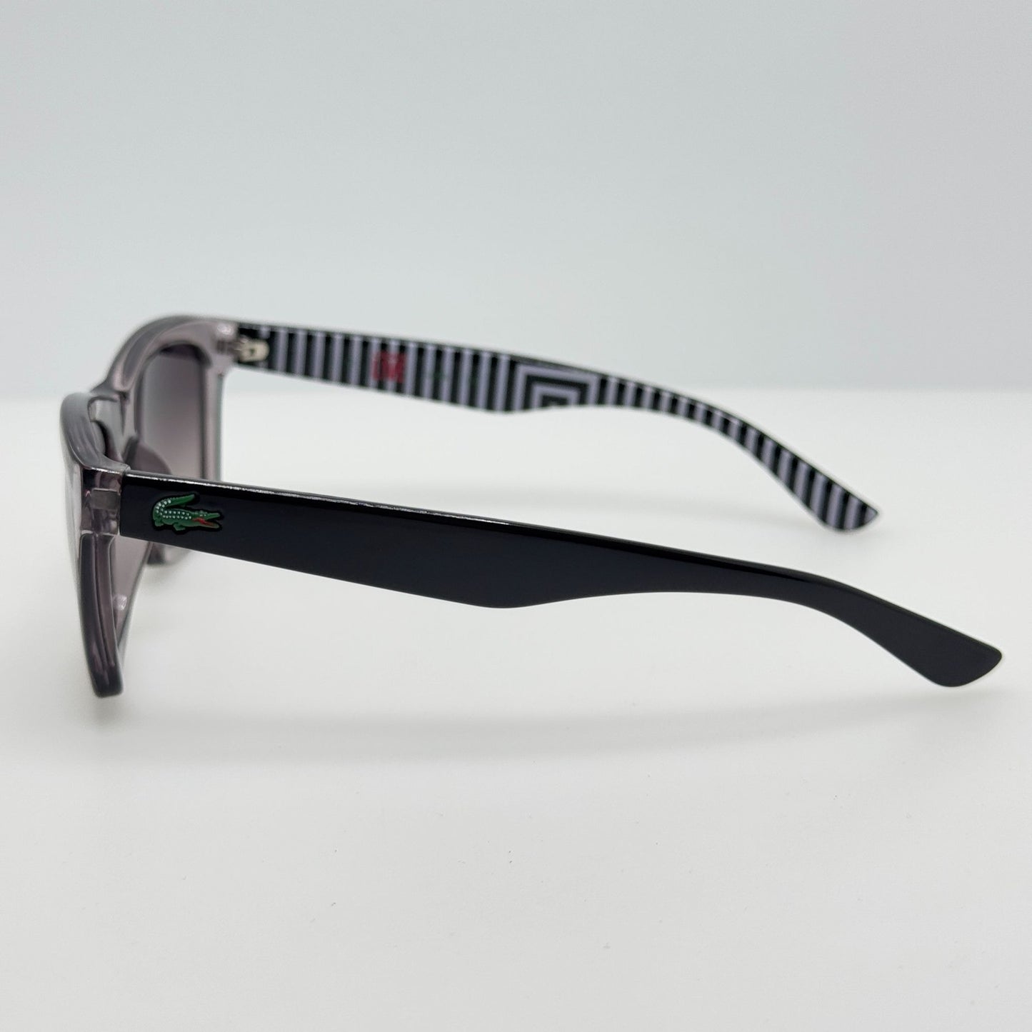 Lacoste Sunglasses L669S 035 Live 52-18-140