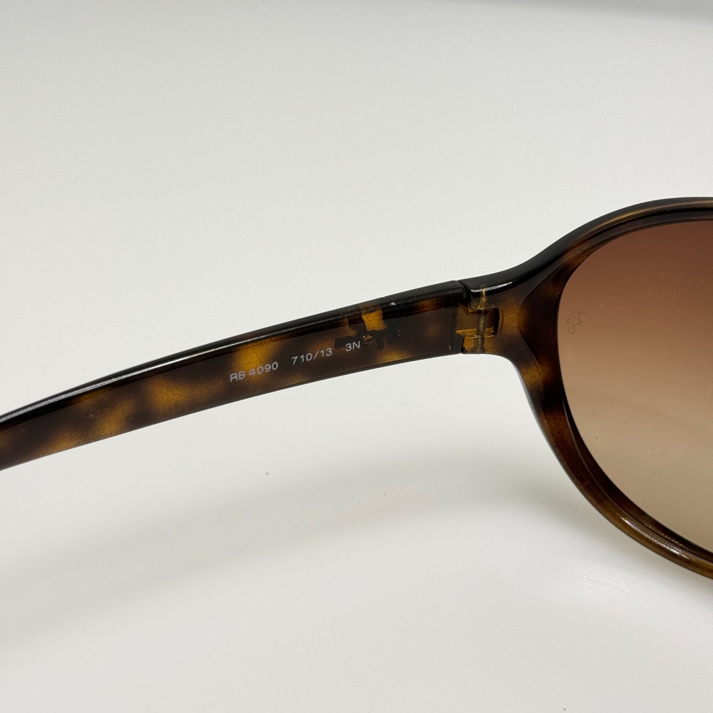 Ray Ban Sunglasses RB 4090 710/13
