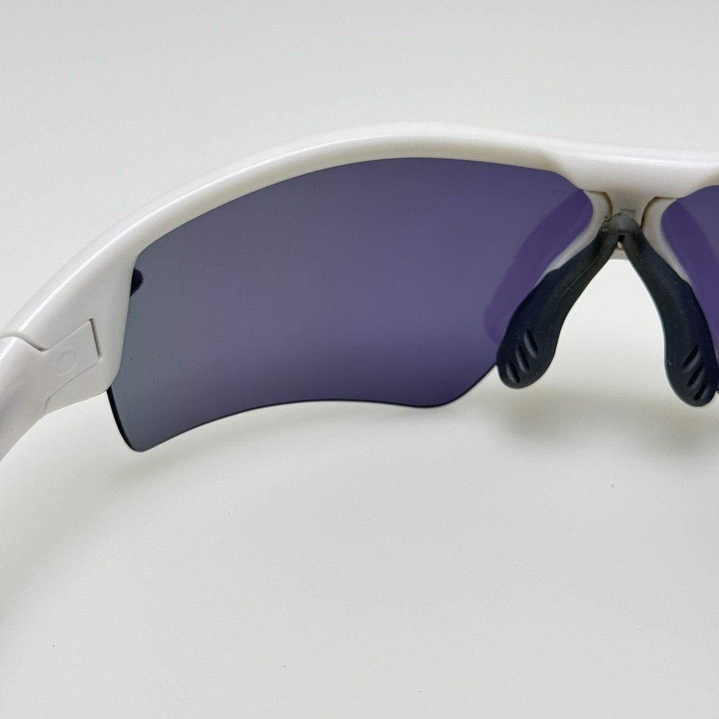Oakley Sunglasses 29-214 Radar White USA 136