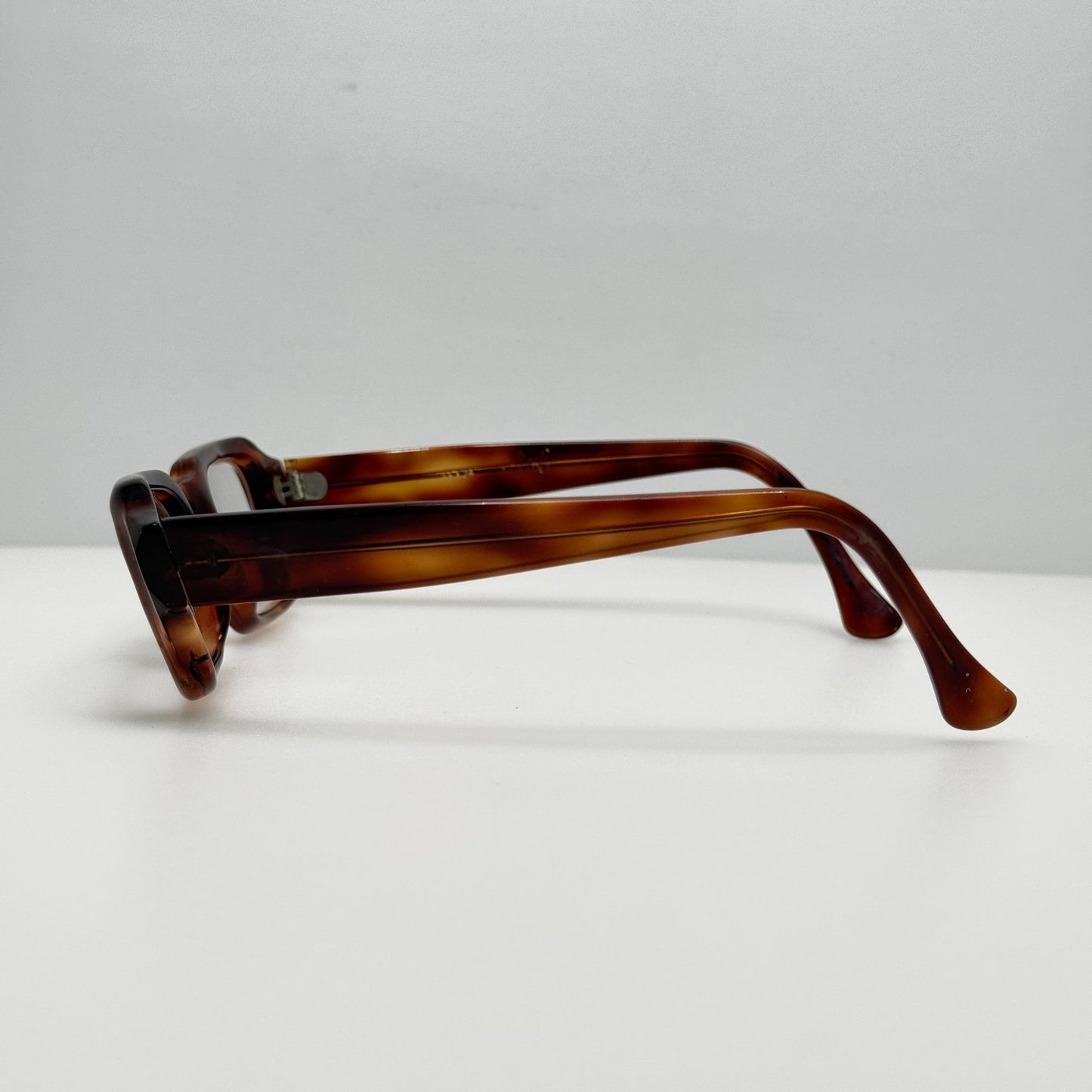 Wembly Eyeglasses Eye Glasses Frames Vintage Retro 46-24