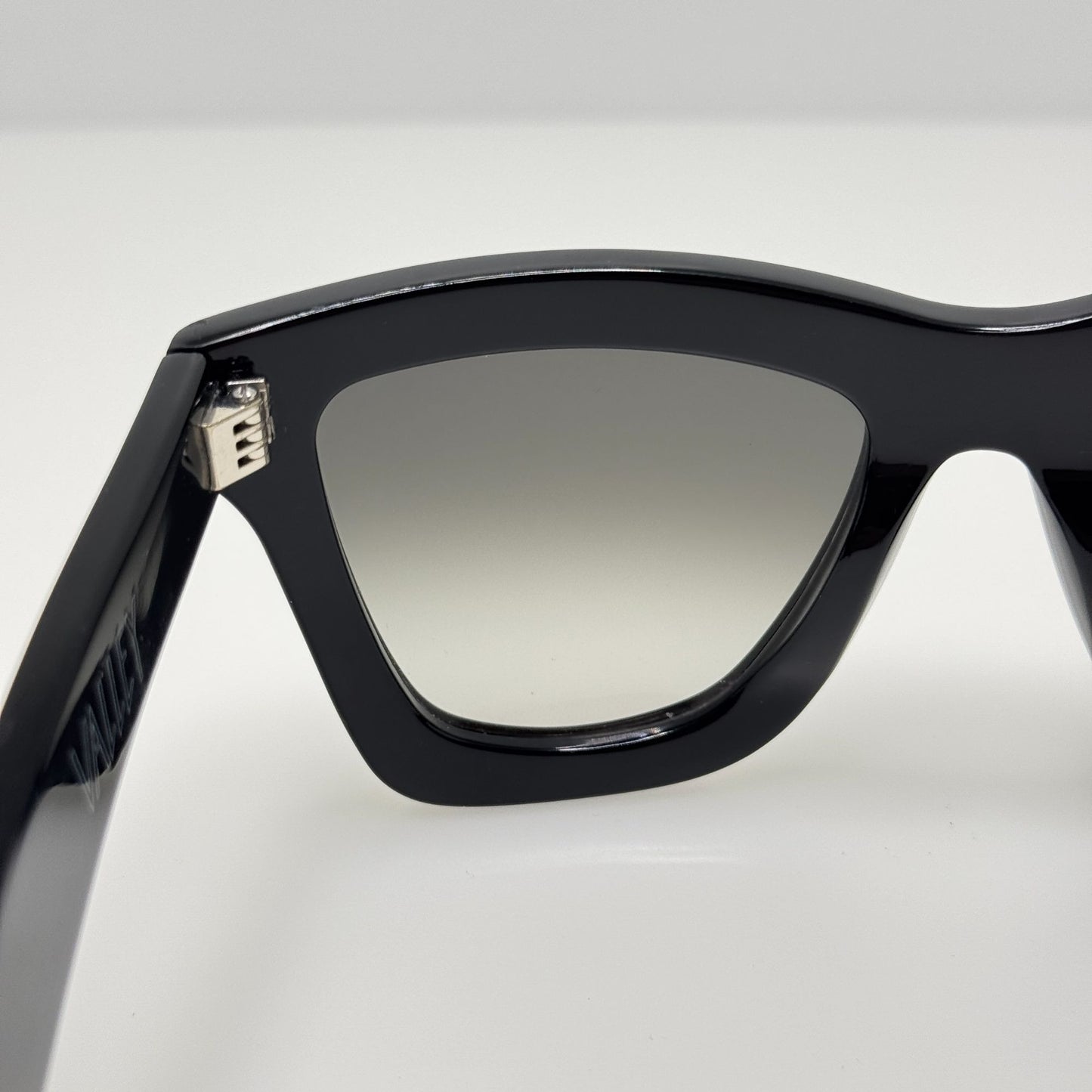 Valley Sunglasses Black DB Zeiss