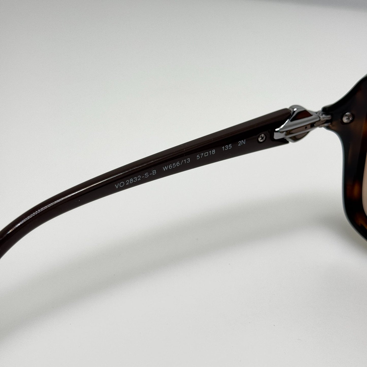 Vogue Sunglasses VO 2832-S-B W656/13 57-18-135