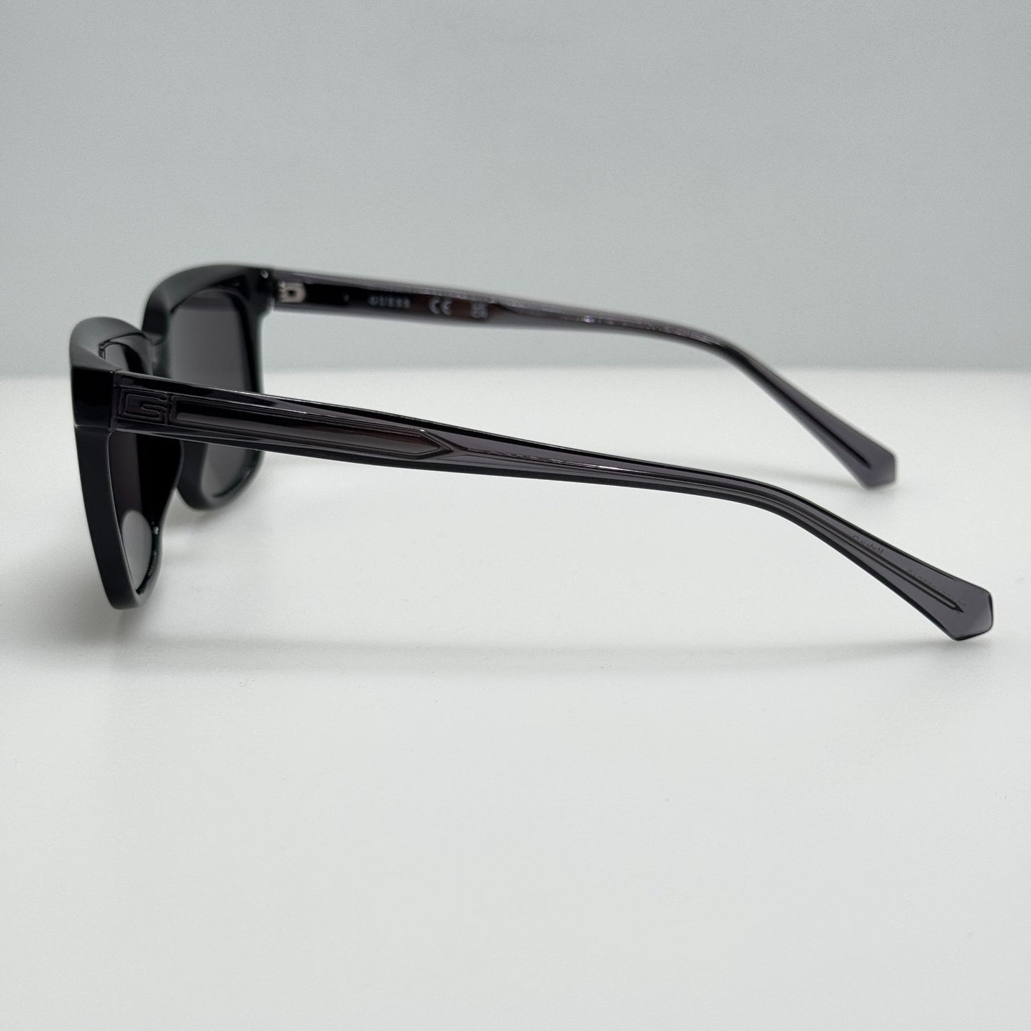 Guess Sunglasses GU00050 01A 54-18-145