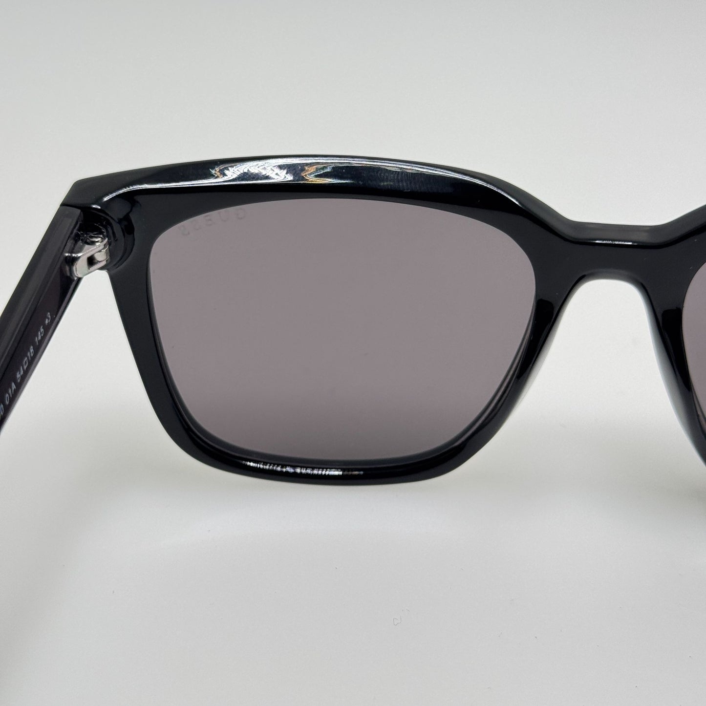 Guess Sunglasses GU00050 01A 54-18-145