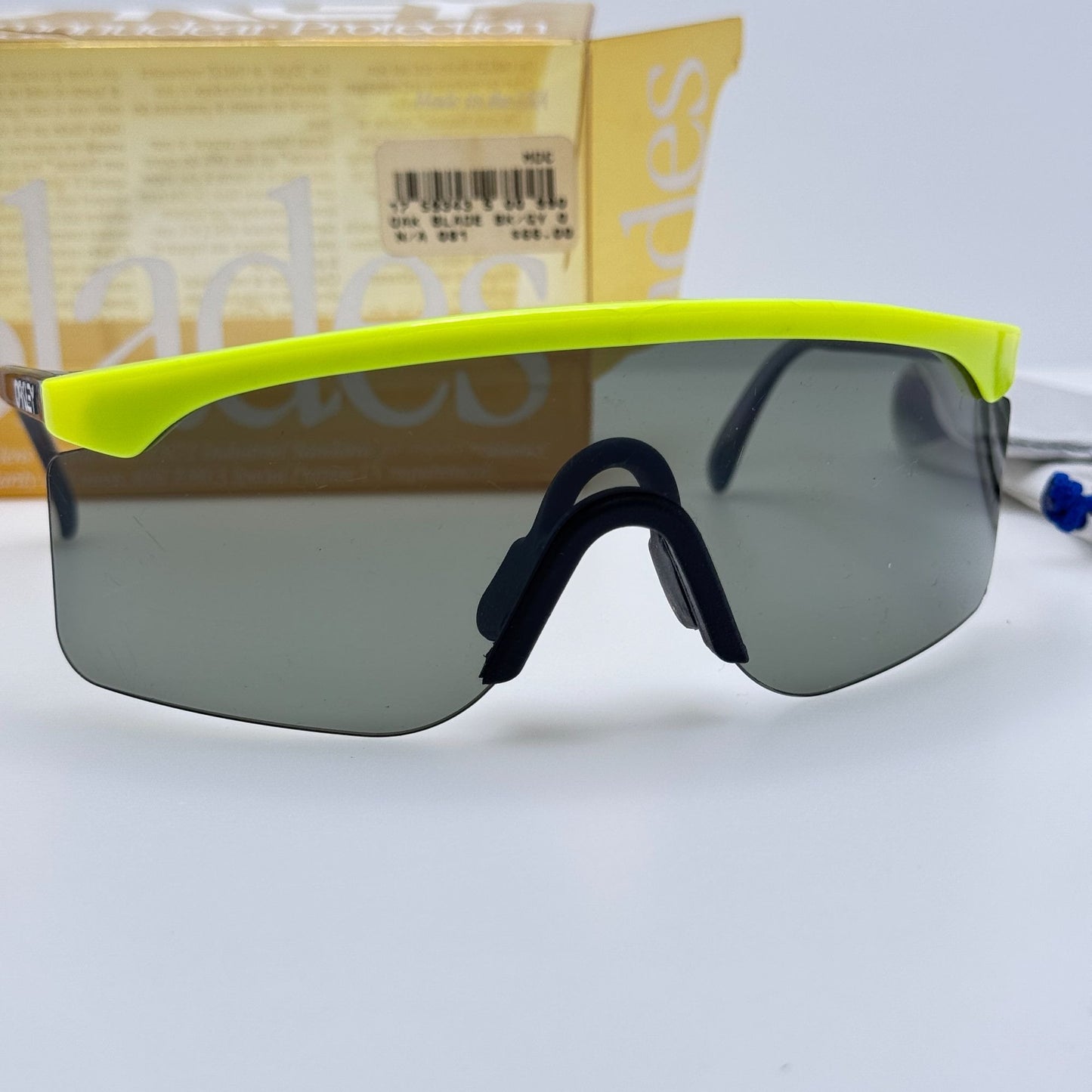 Oakley Sunglasses Blades BK/GY Z87.1Vintage