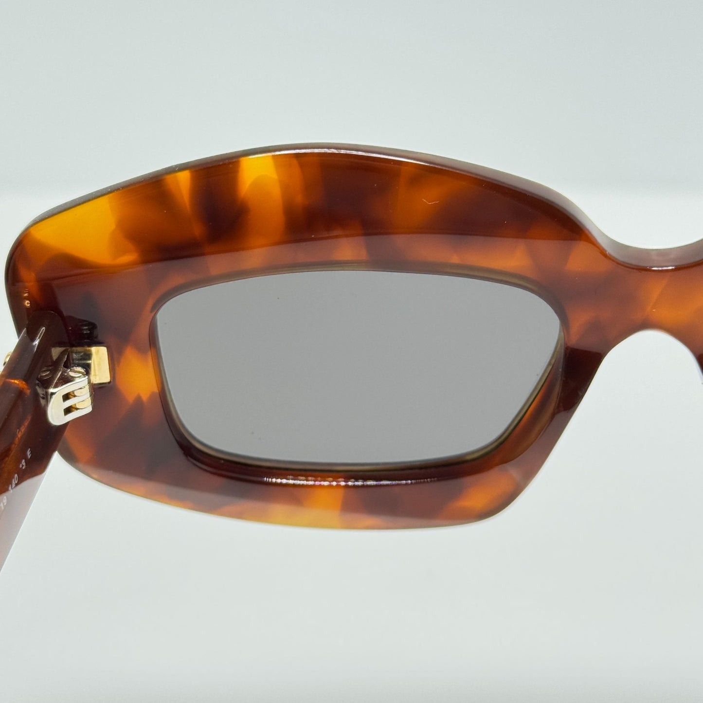 Loewe Sunglasses W40114I 53A 49-19-140