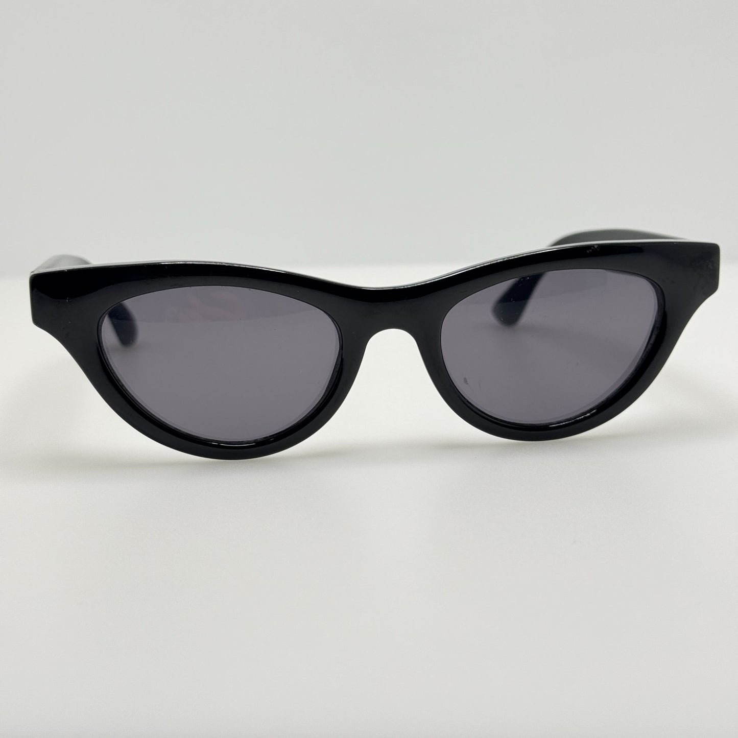 Isaac Mizrahi Sunglasses IM4 10 Black 49-21-145