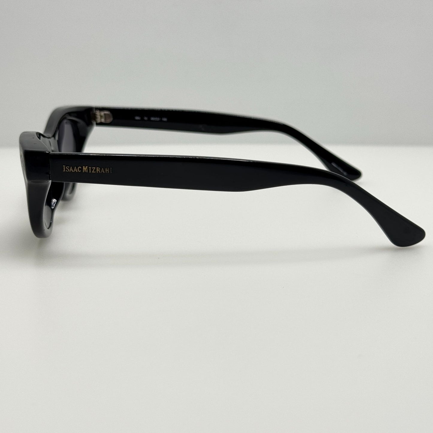 Isaac Mizrahi Sunglasses IM4 10 Black 49-21-145