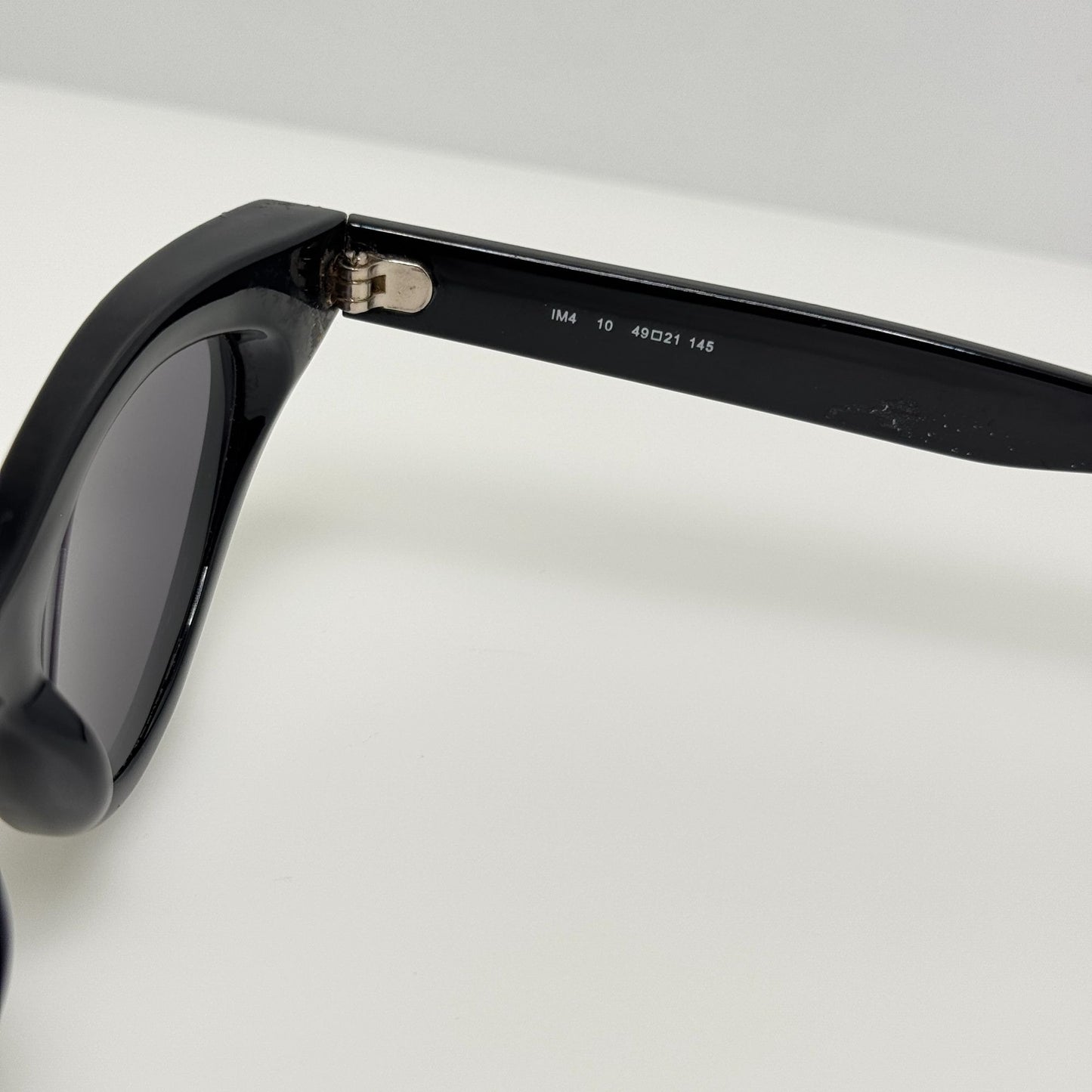 Isaac Mizrahi Sunglasses IM4 10 Black 49-21-145