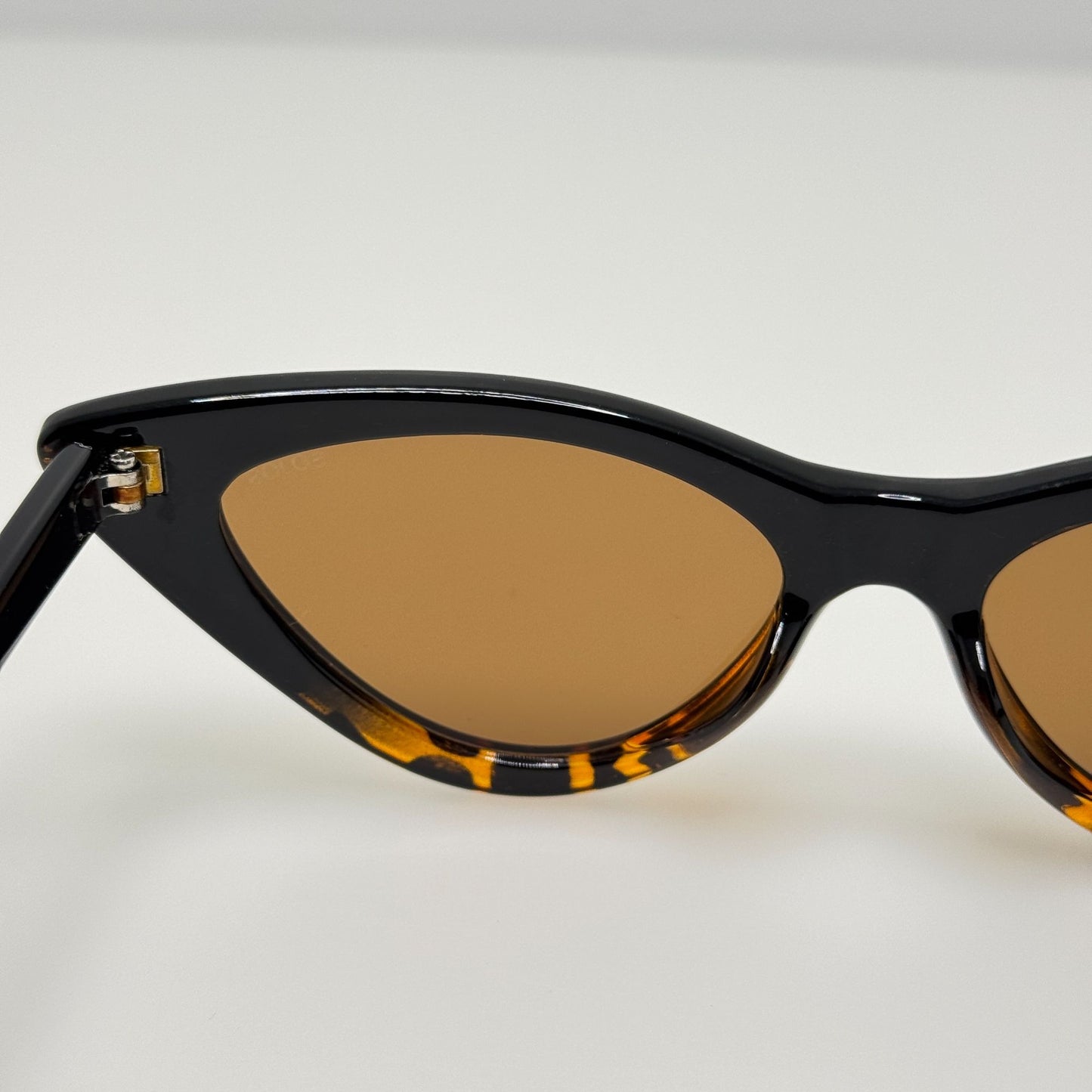 Sojos Sunglasses SJ2044 C16 MZ 49-17-136