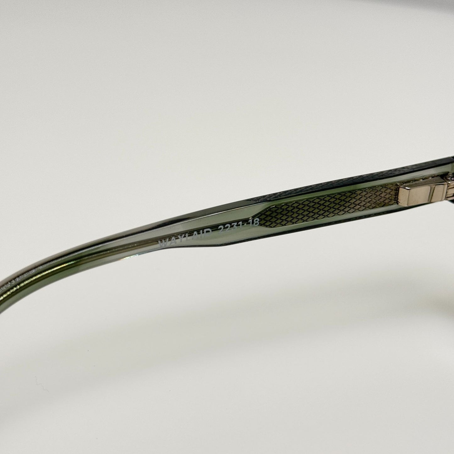 Eyebobs Eyeglasses Eye Glasses Readers 2231 18 Waylaid 46-22 +2.75