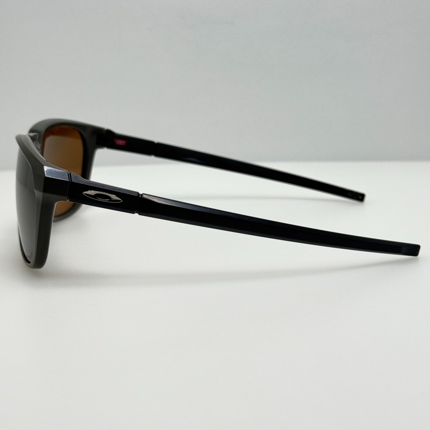 Oakley Sunglasses OO9420-0759 Anorak Prizm Polarized 59-16-135