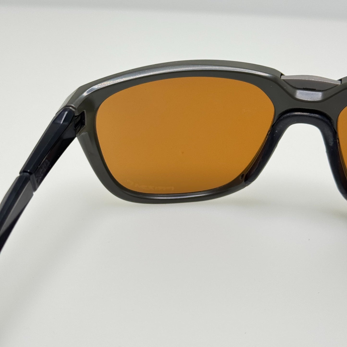 Oakley Sunglasses OO9420-0759 Anorak Prizm Polarized 59-16-135