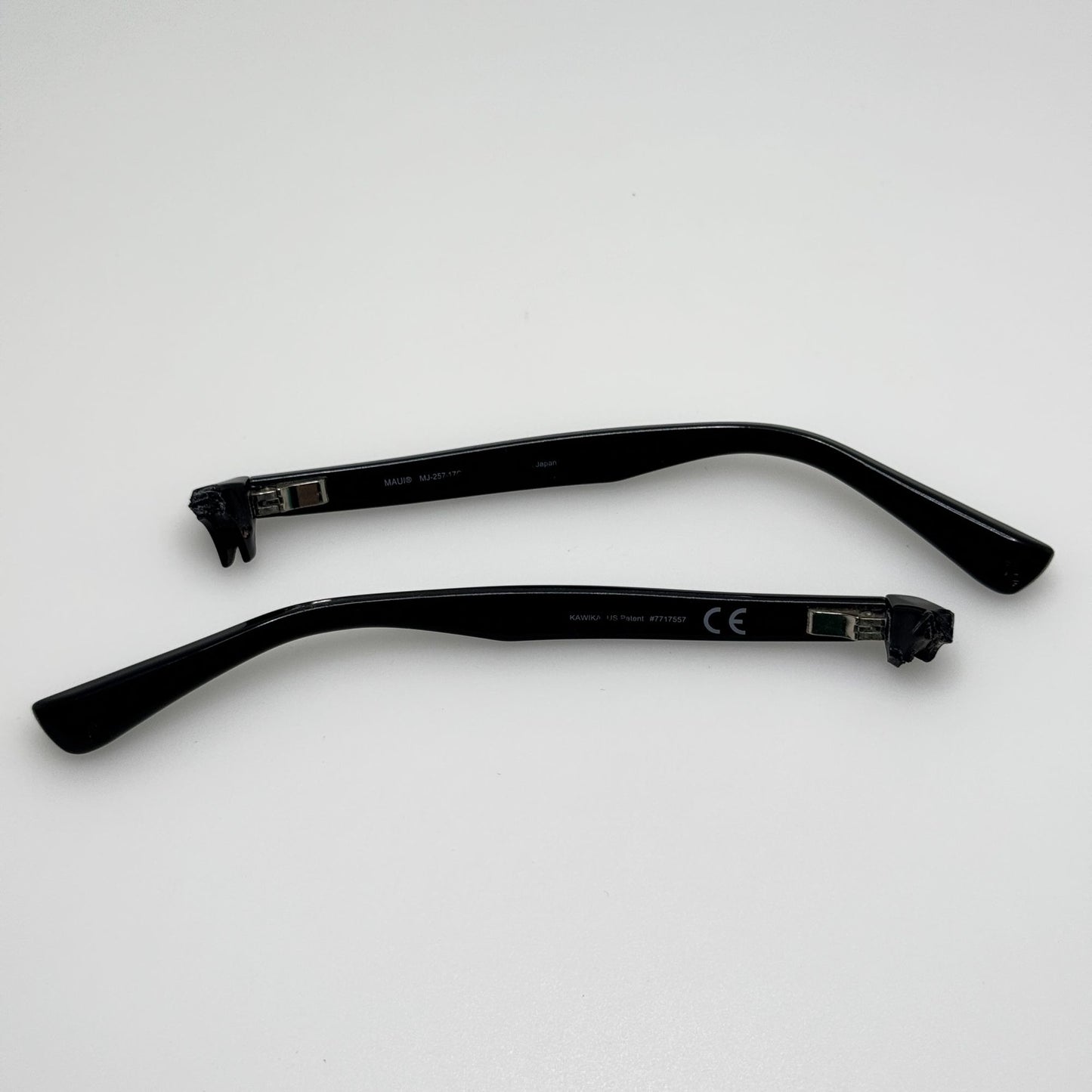 Maui Jim MJ-257-17C Kawika Black 54-18-140 Eye Glasses Temple Arms Only PARTS