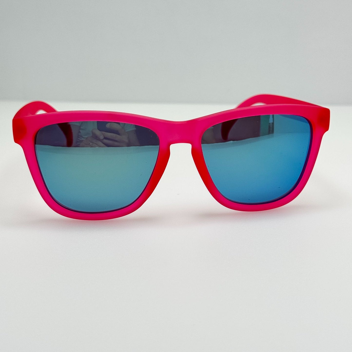 Goodr Sunglasses Flamingos On A Booze Cruise W/ Bag