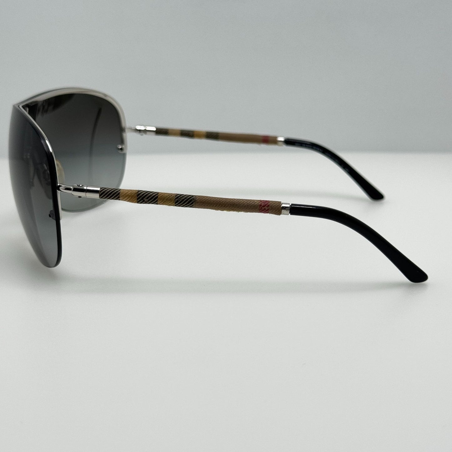 Burberry Sunglasses B 3063 1005/8G Italy 3N 125