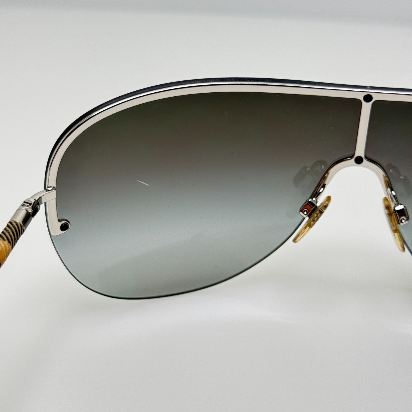 Burberry Sunglasses B 3063 1005/8G Italy 3N 125
