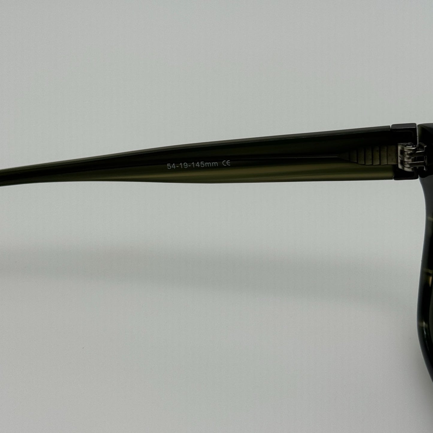 Dakota Smith Sunglasses Endeavor Olive 54-19-145