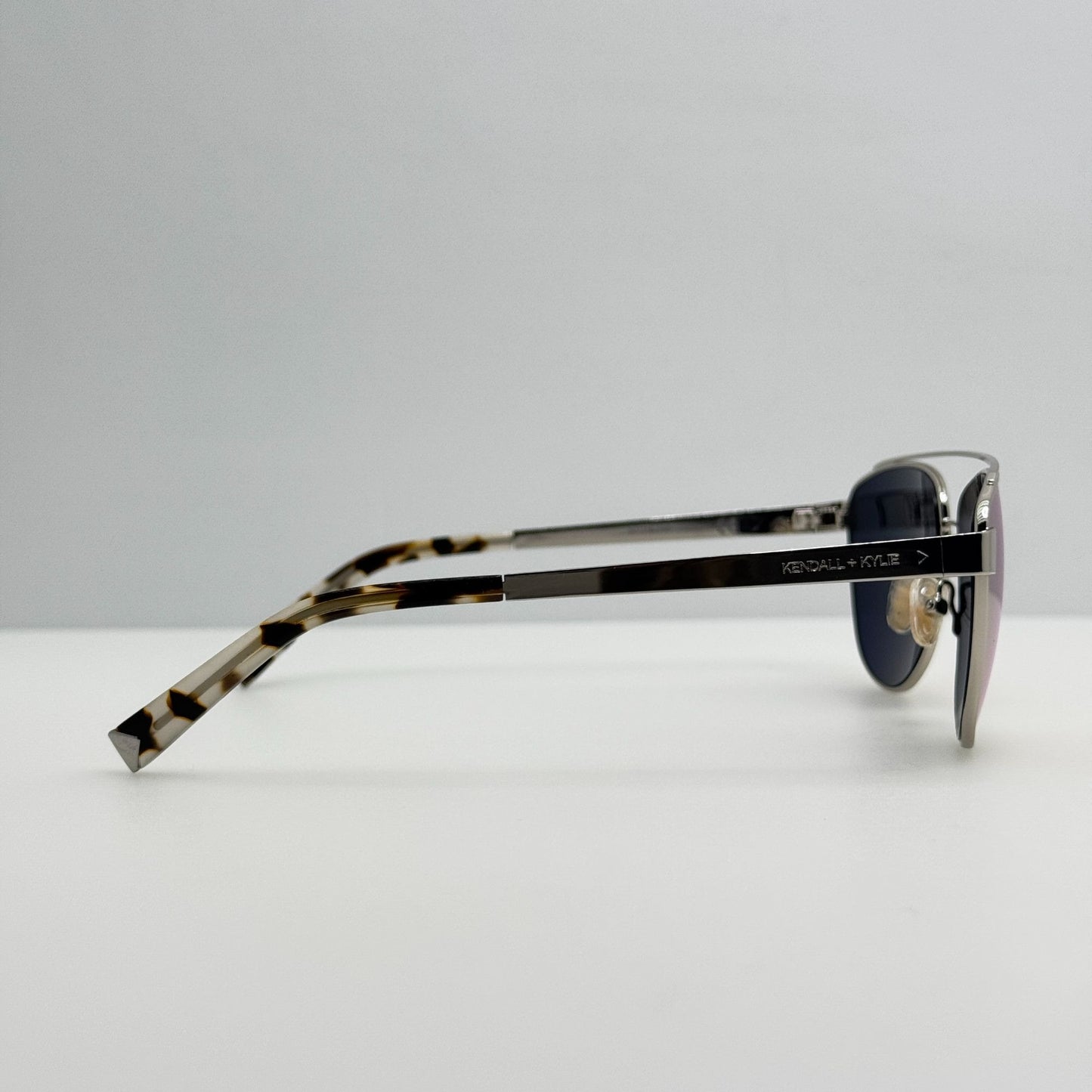 Kendall + Kylie Sunglasses Lexi KK4002 045 56-16-135