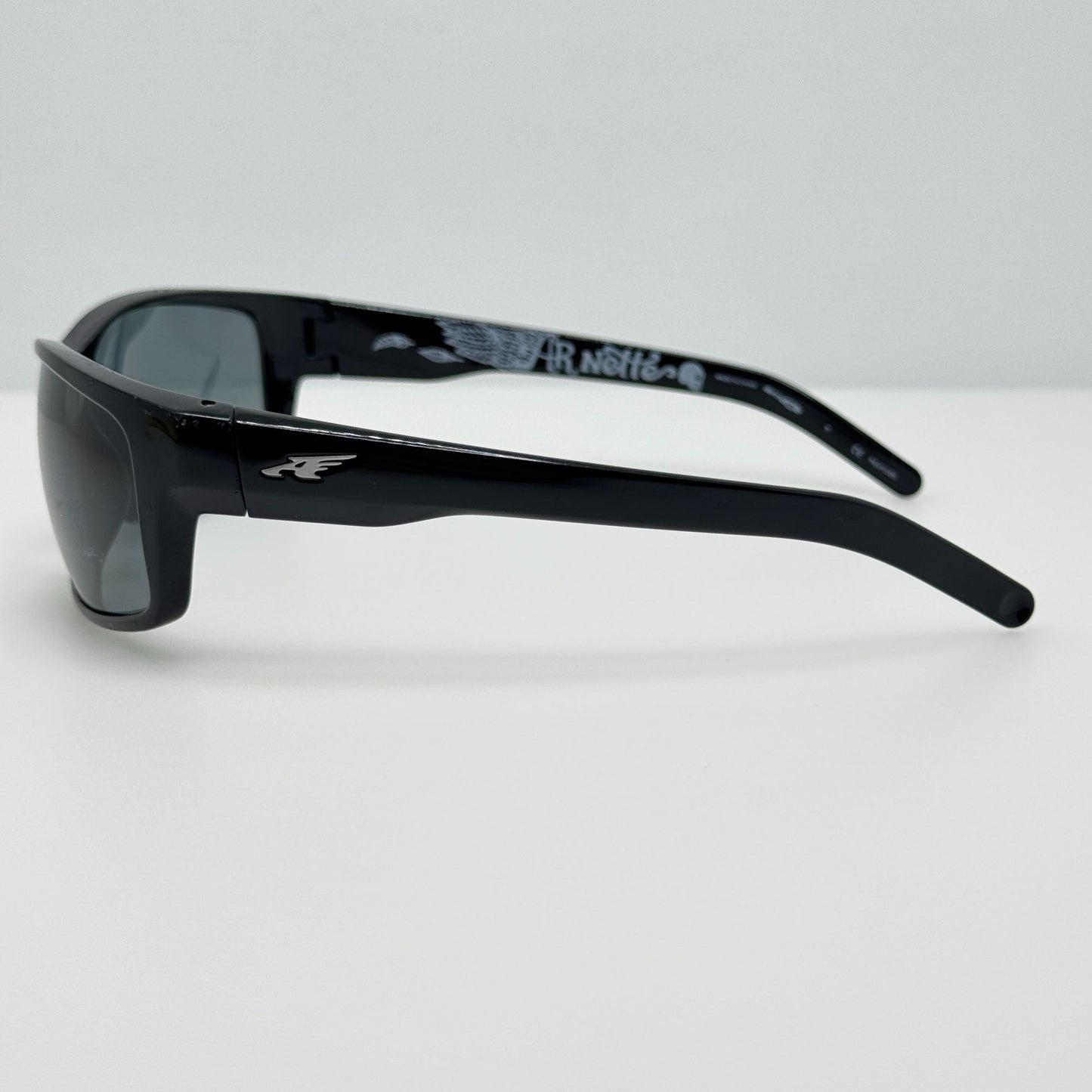 Arnette Sunglasses 4202-2267/81 Fastball Black Polarized 62-16