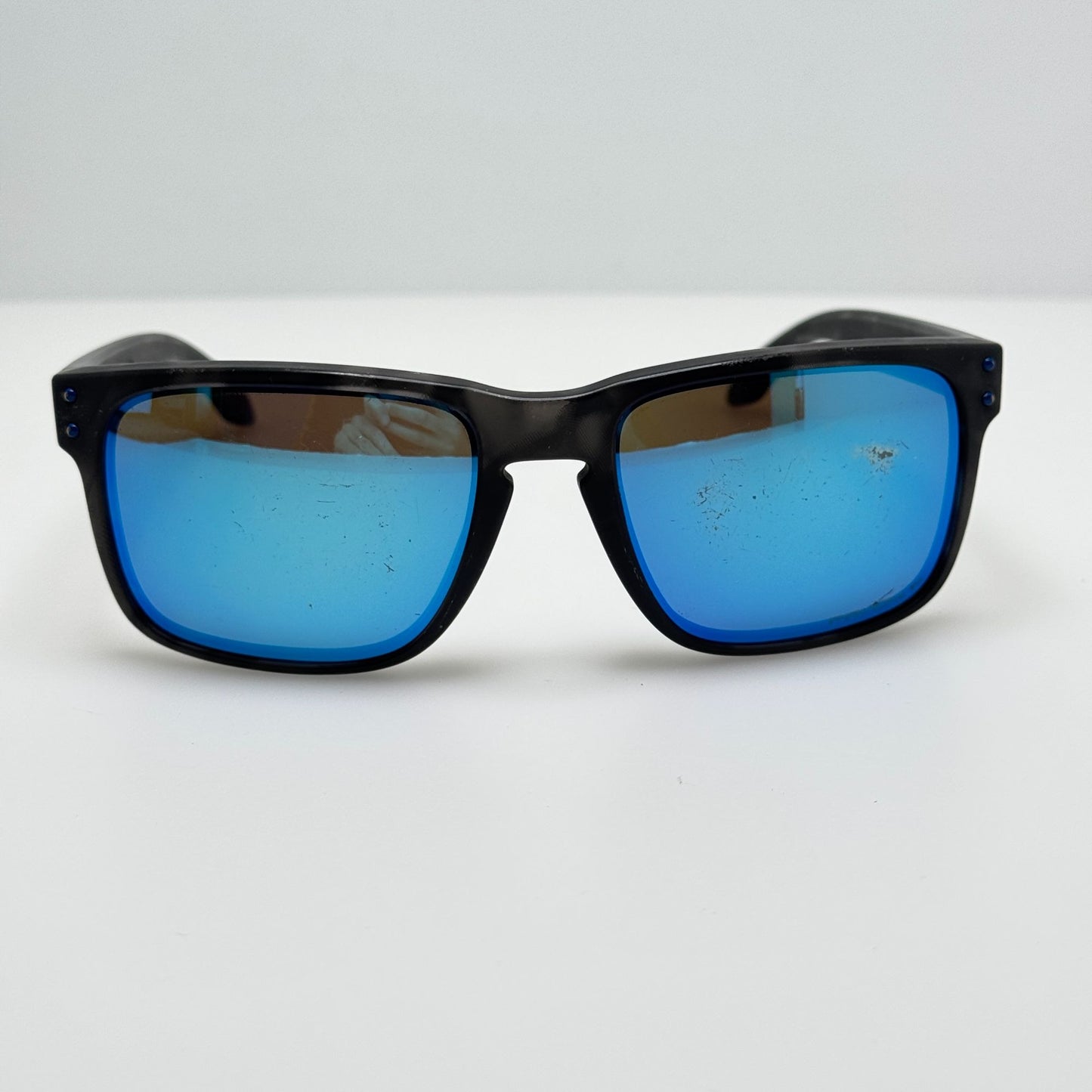 Oakley Sunglasses OO9102-G755 Holbrook Polarized 57-18-137