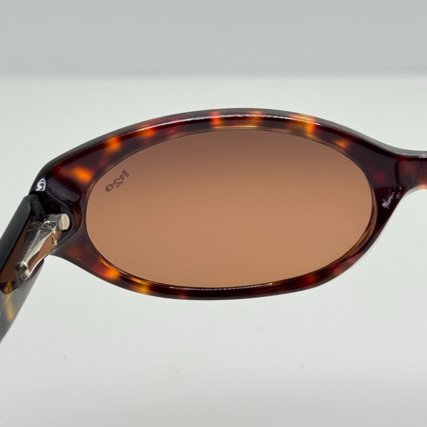 Revo Sunglasses 2510 302/J4 Tortoise Italy 53-17-135